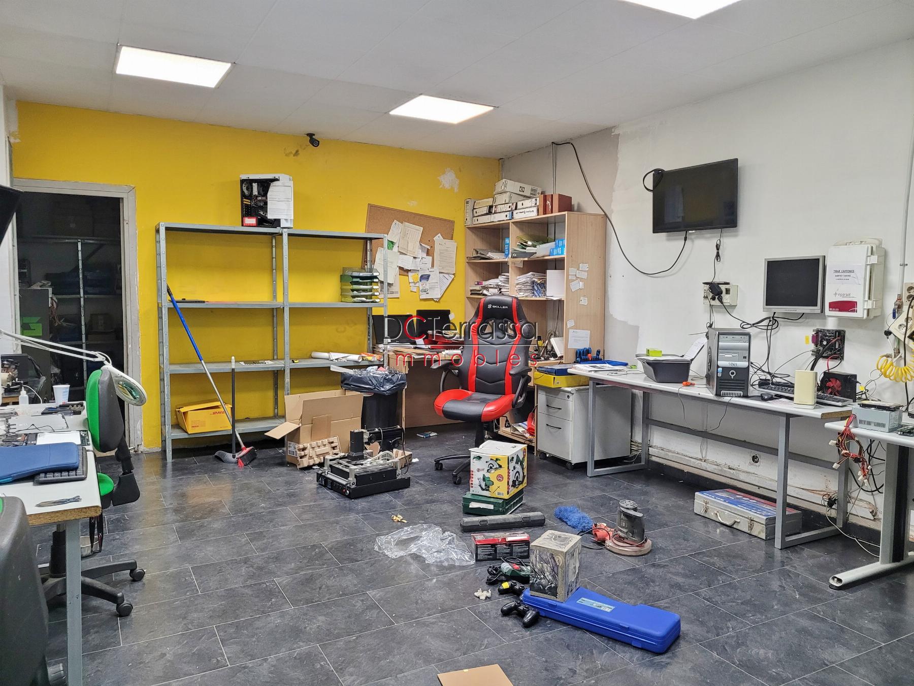 For rent of commercial in Terrassa