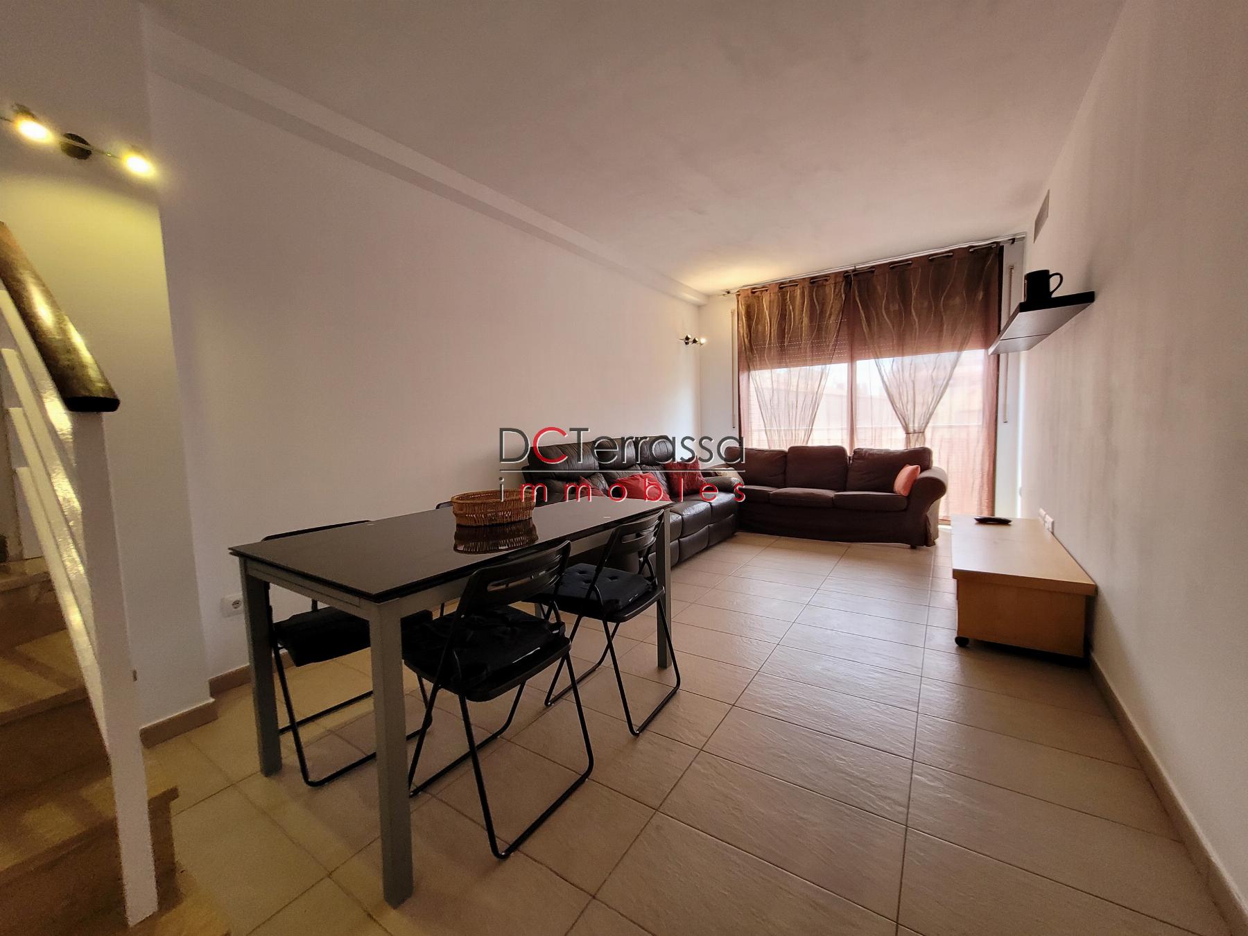 For sale of duplex in Terrassa