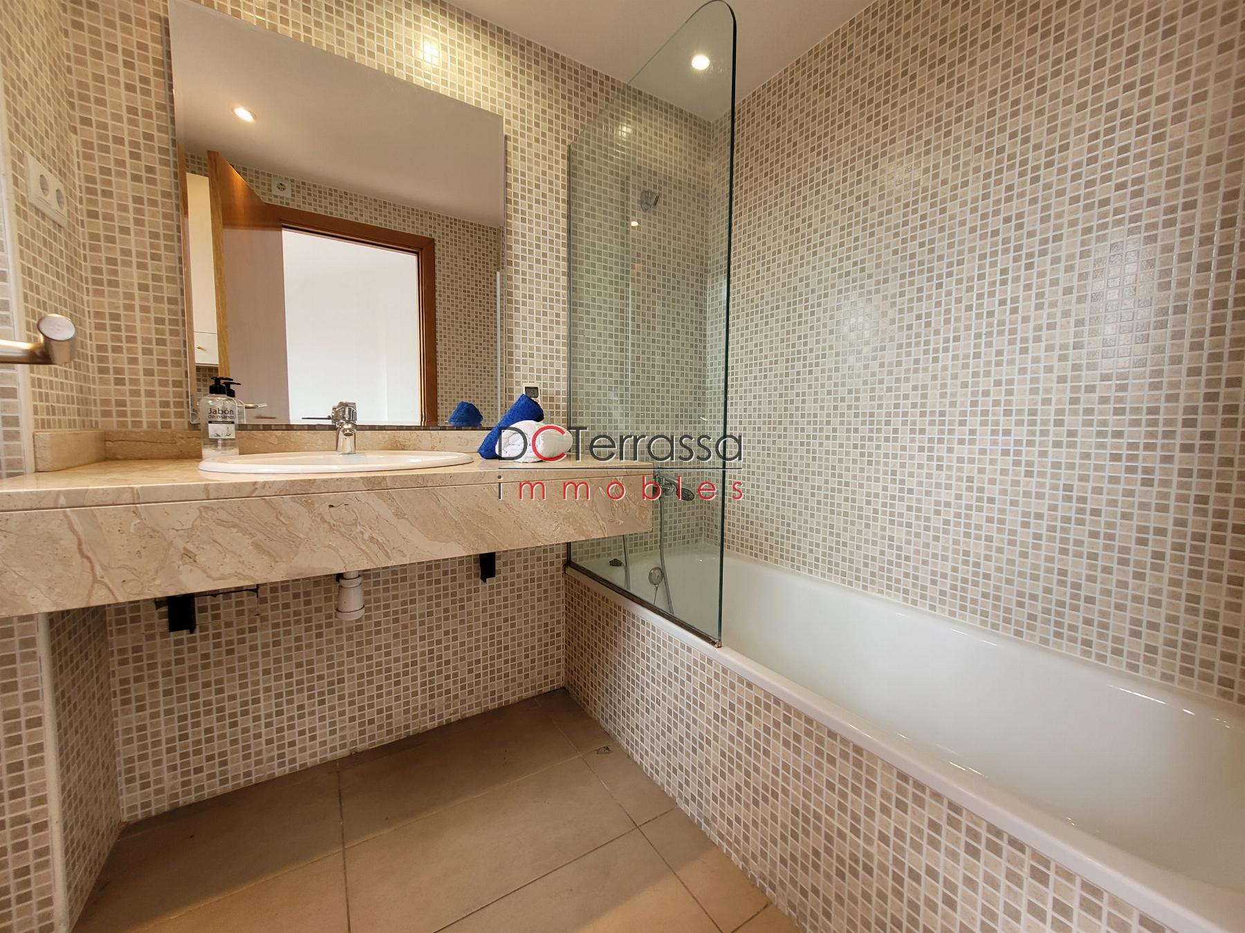 For sale of duplex in Terrassa