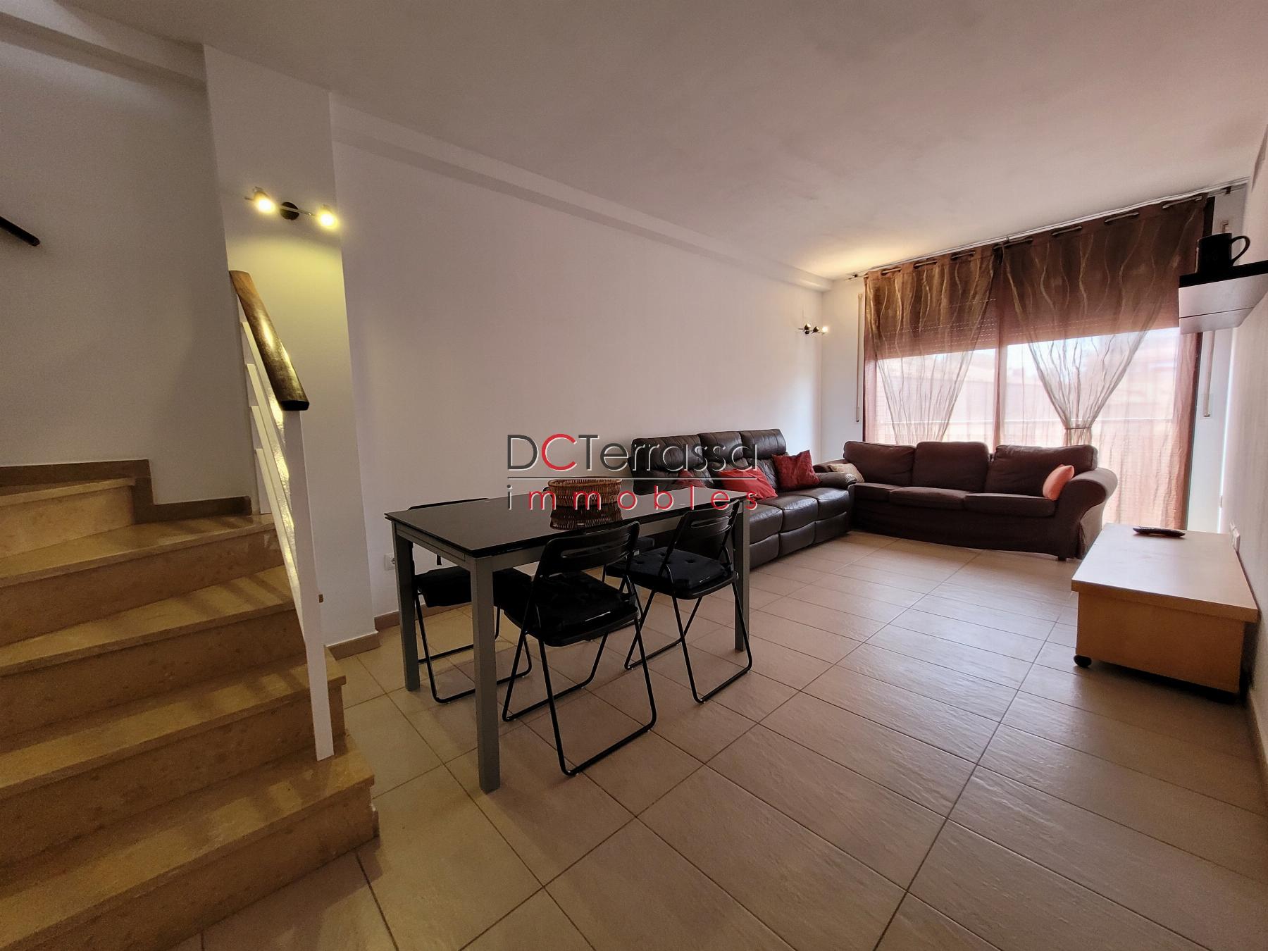 For sale of duplex in Terrassa