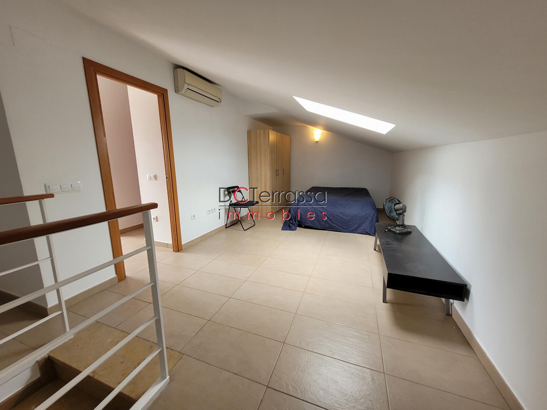 For sale of duplex in Terrassa
