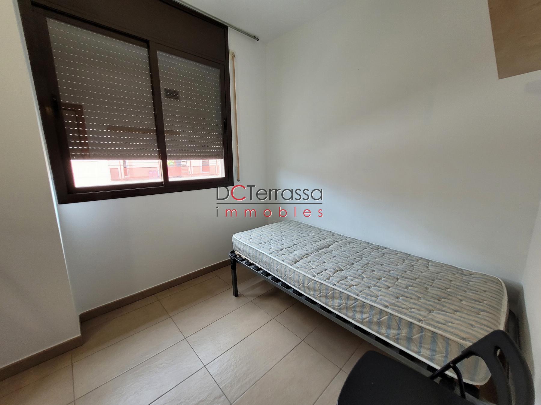 For sale of duplex in Terrassa
