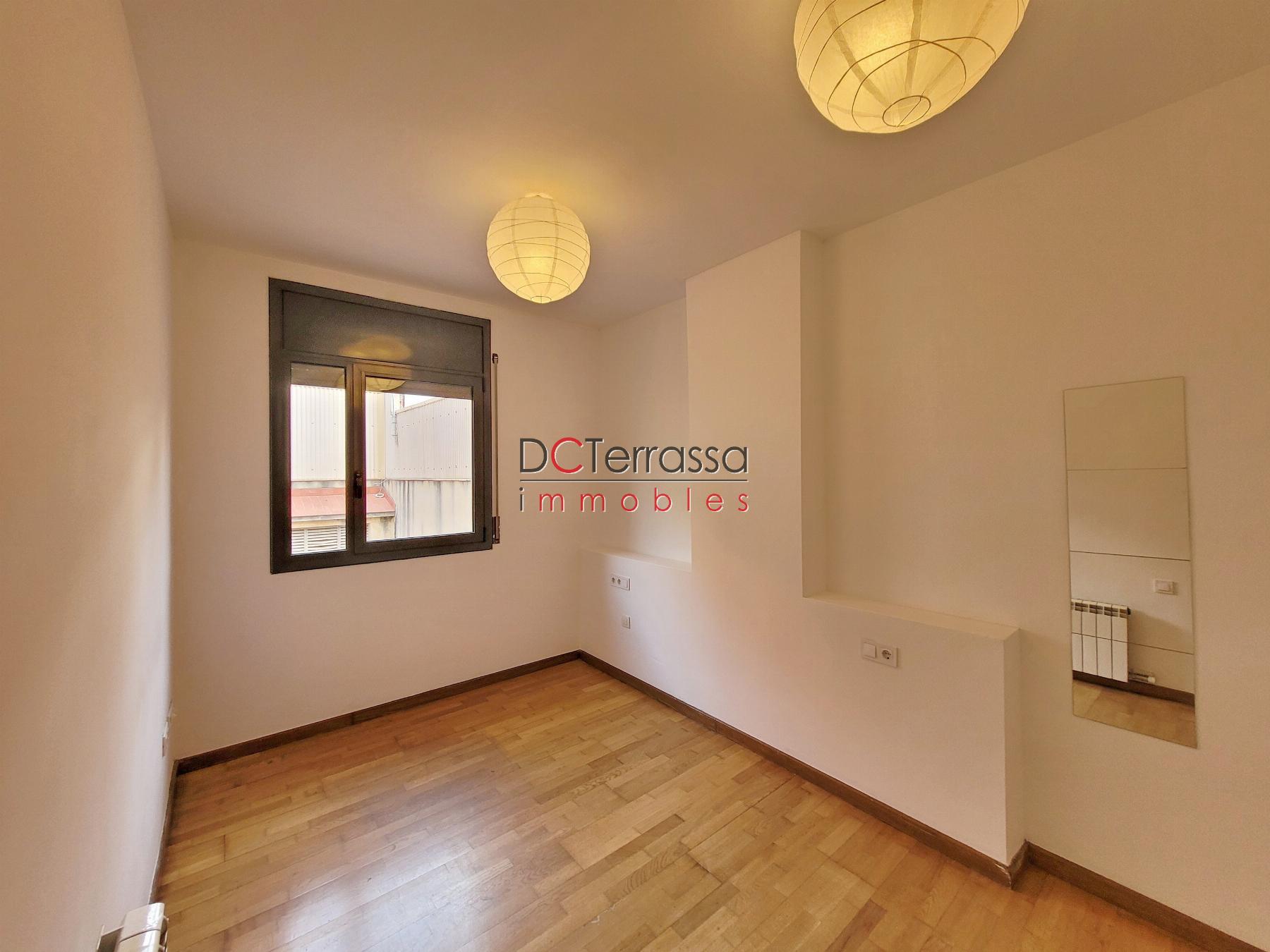 For rent of flat in Terrassa