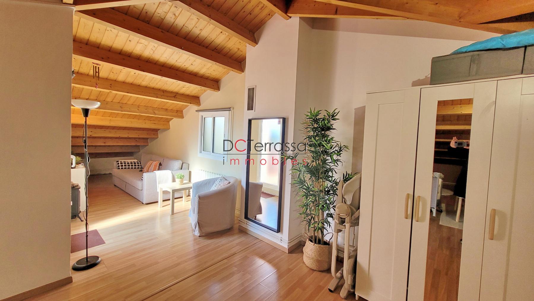 For sale of duplex in Terrassa