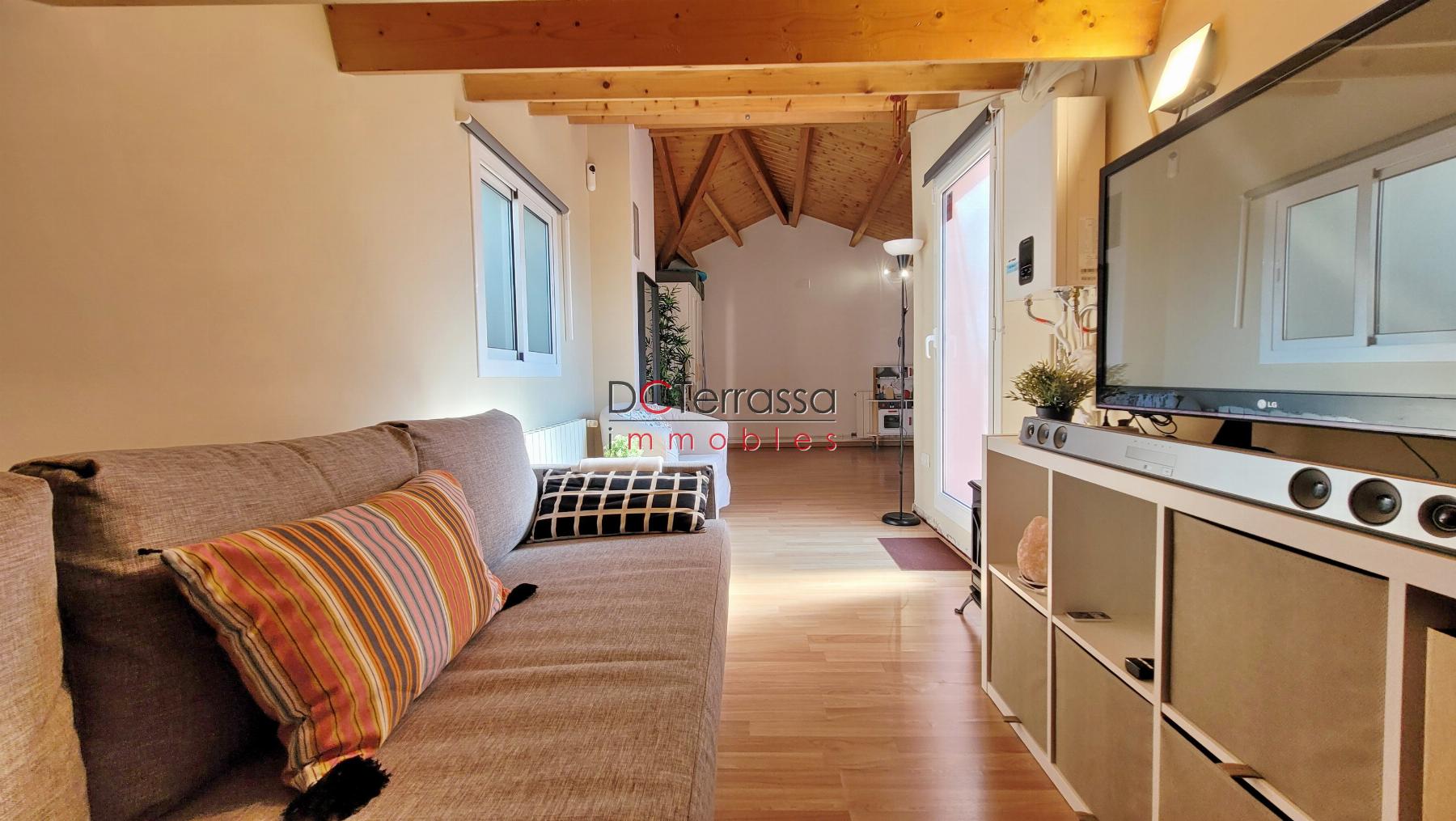 For sale of duplex in Terrassa