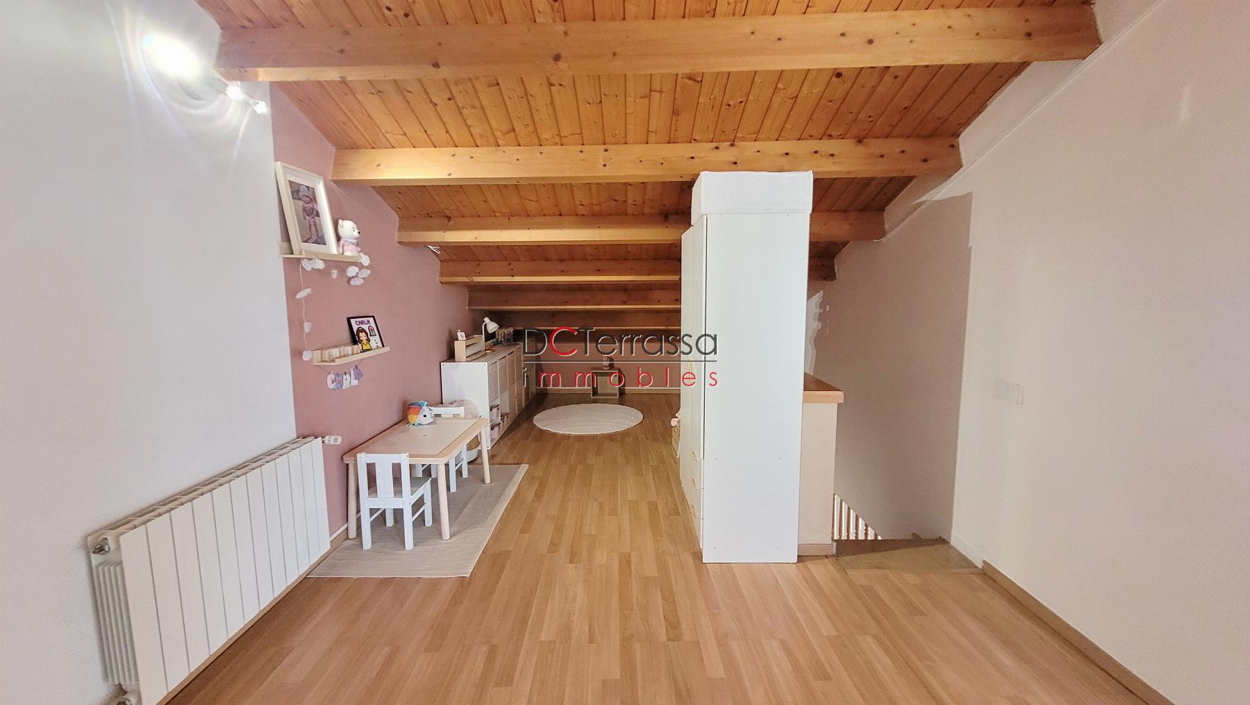 For sale of duplex in Terrassa