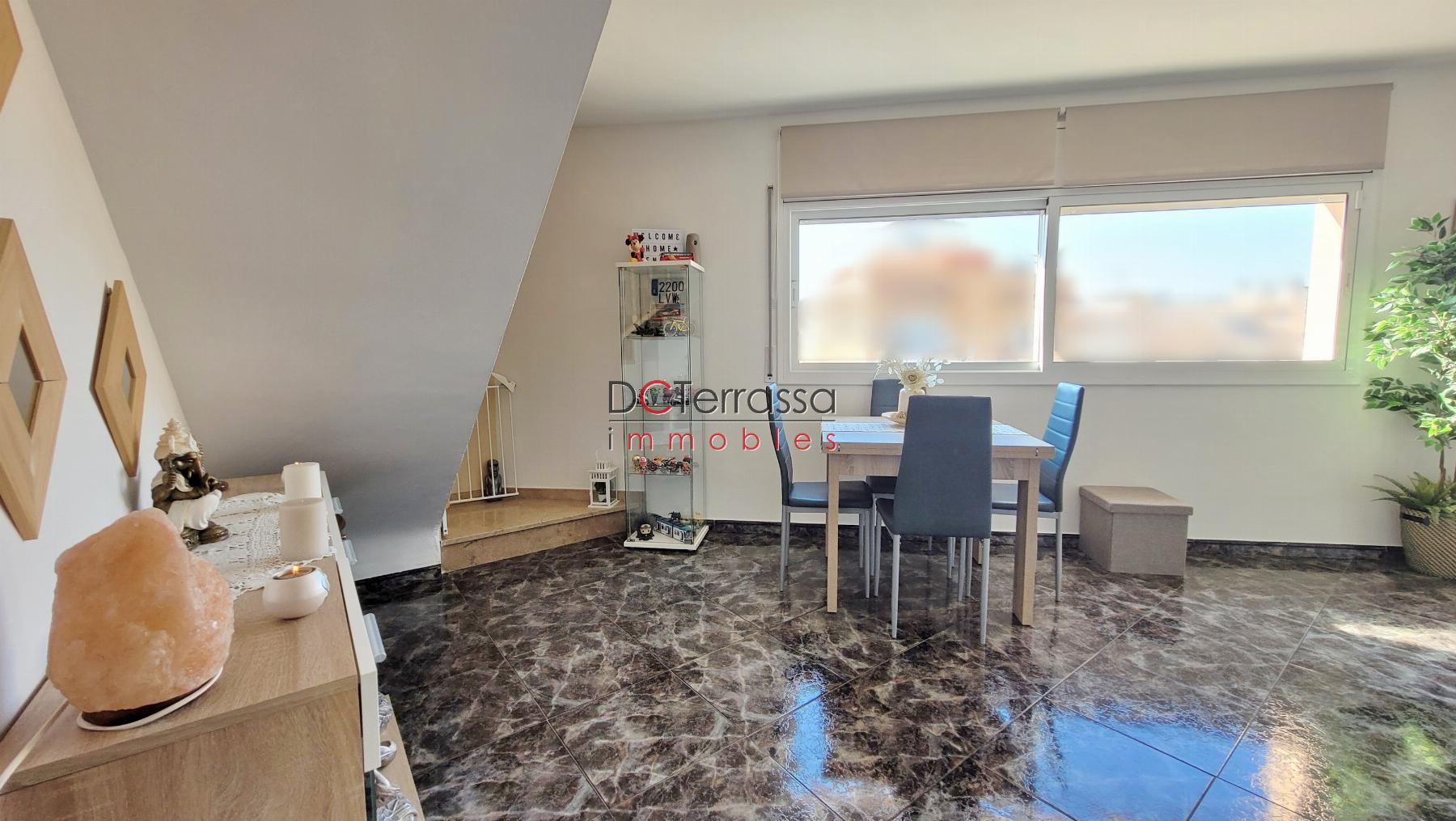 For sale of duplex in Terrassa
