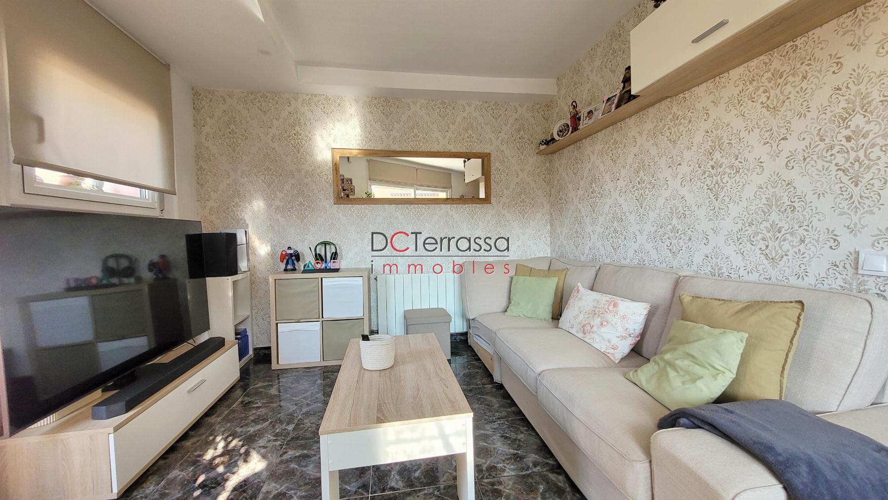 For sale of duplex in Terrassa