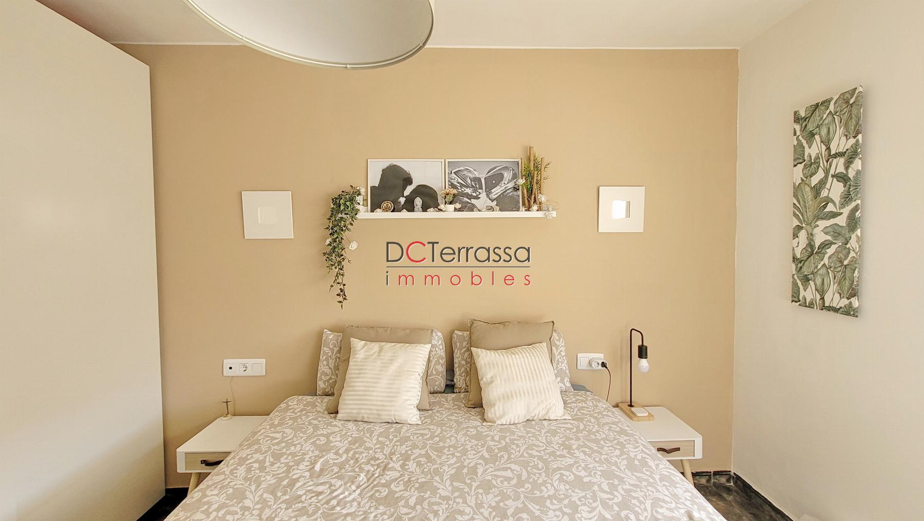 For sale of duplex in Terrassa