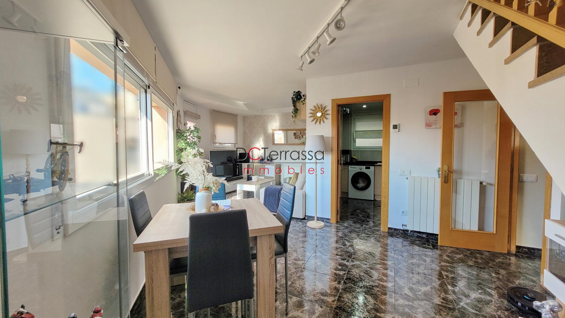 For sale of duplex in Terrassa