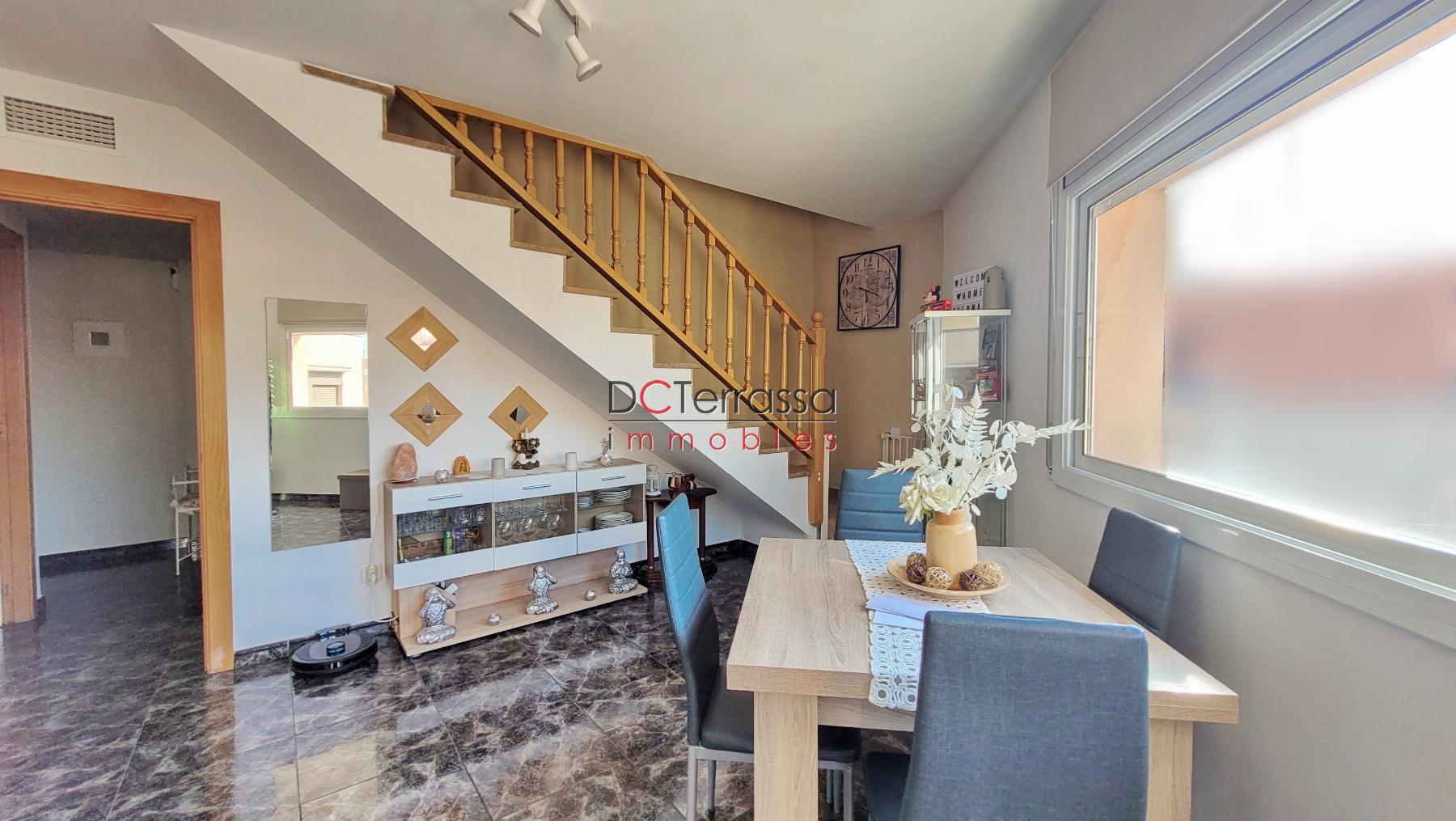 For sale of duplex in Terrassa
