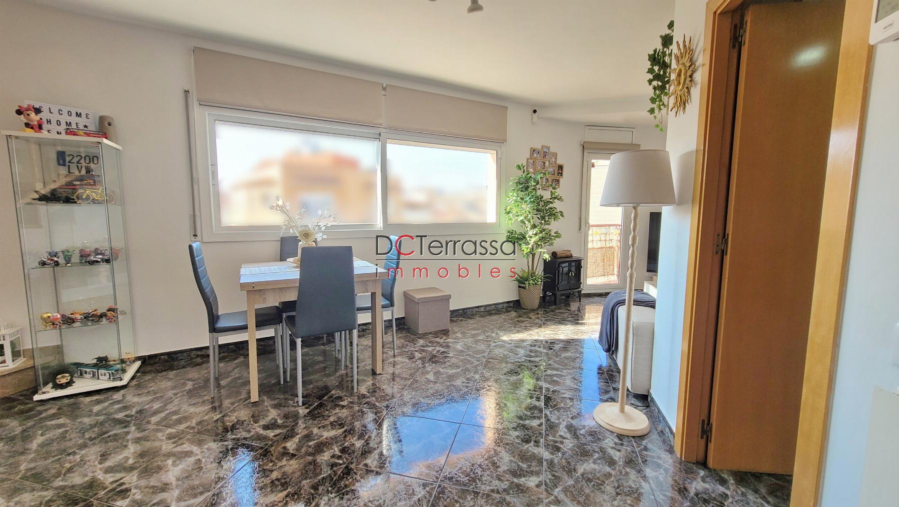 For sale of duplex in Terrassa