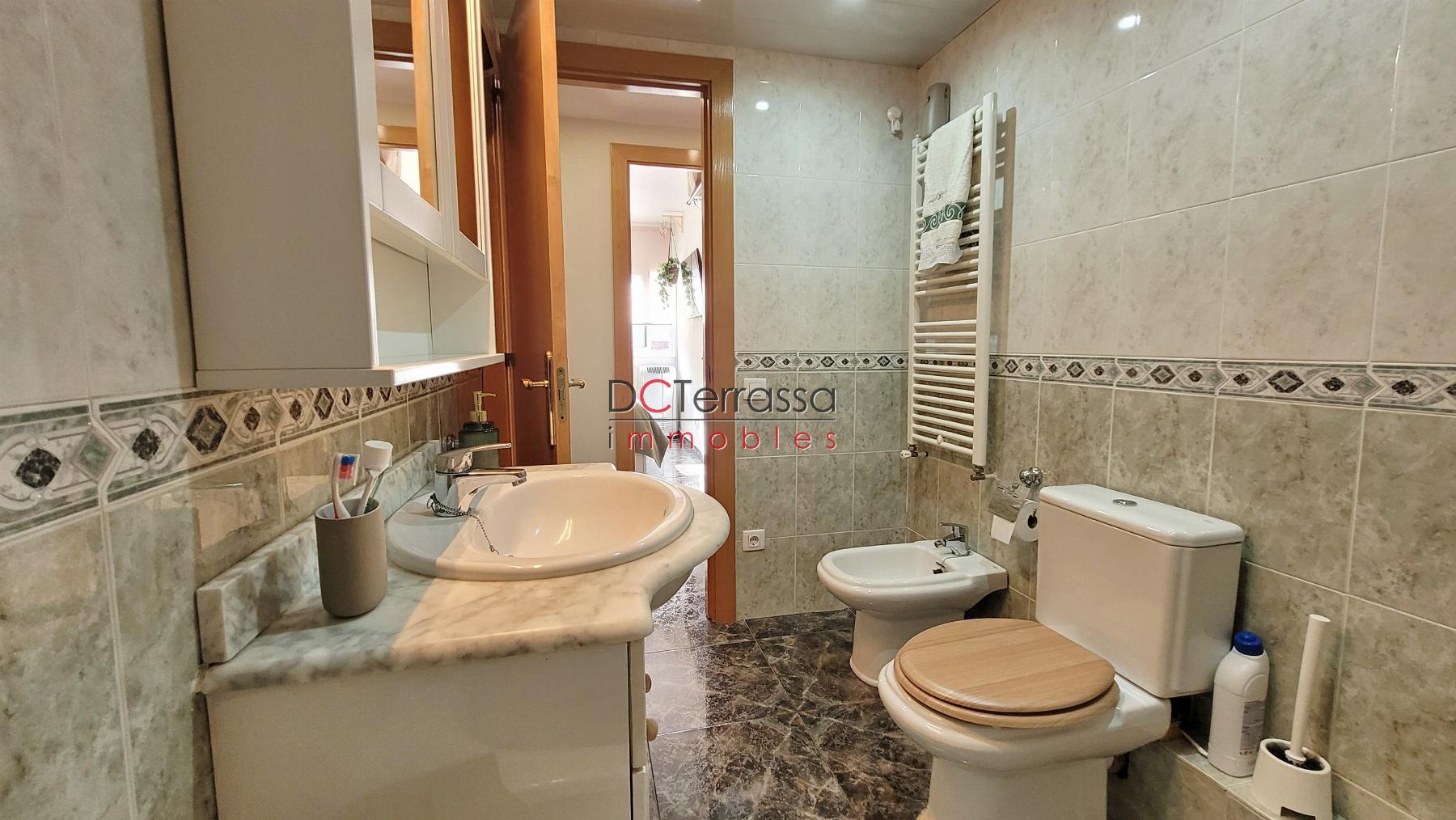 For sale of duplex in Terrassa