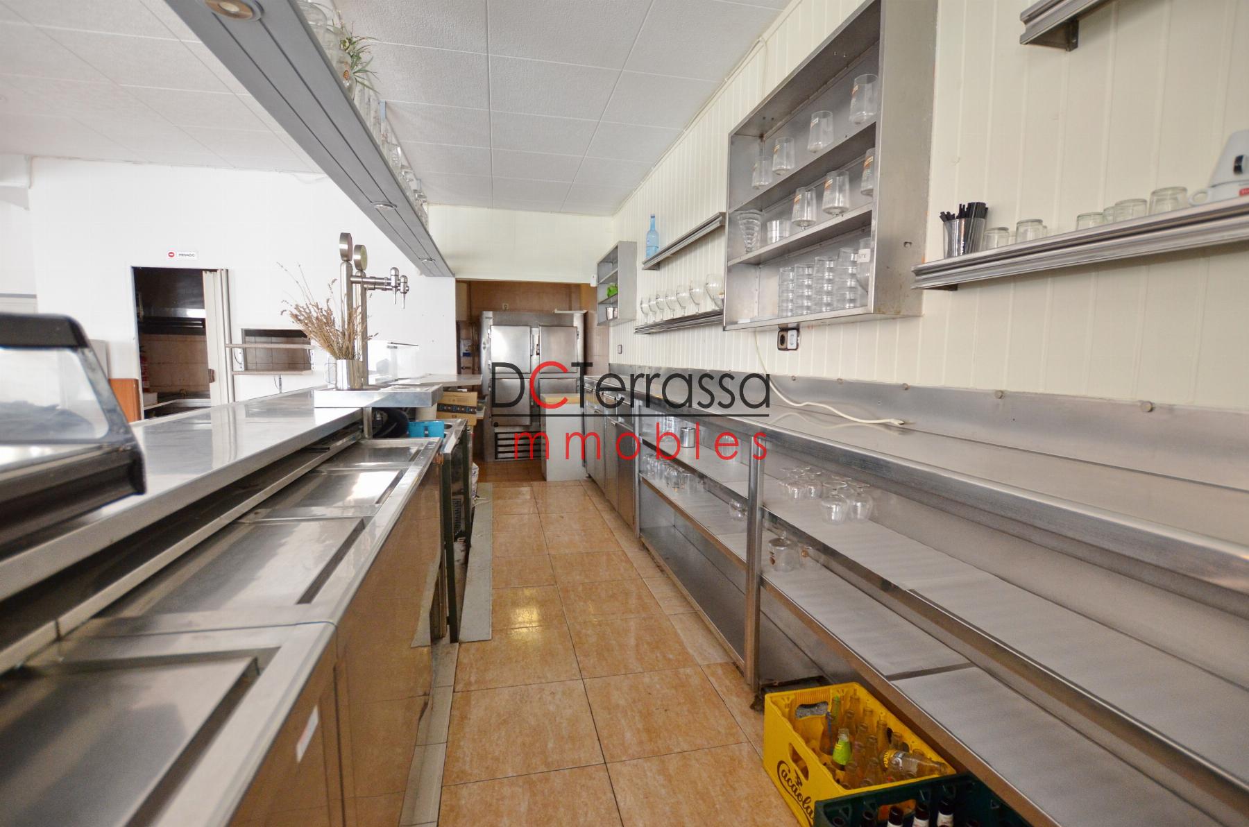 Venda de local comercial a Terrassa
