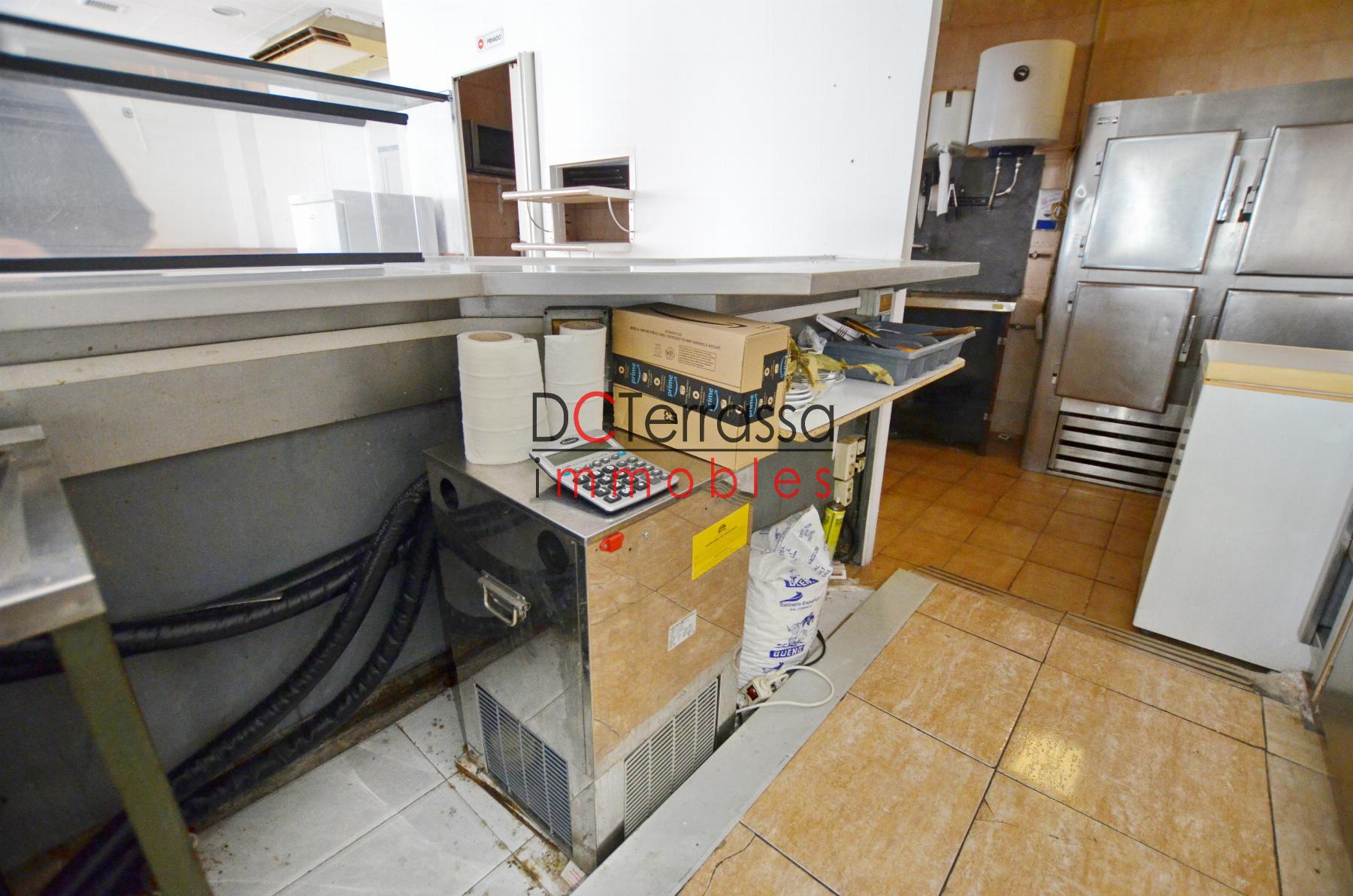Venda de local comercial a Terrassa