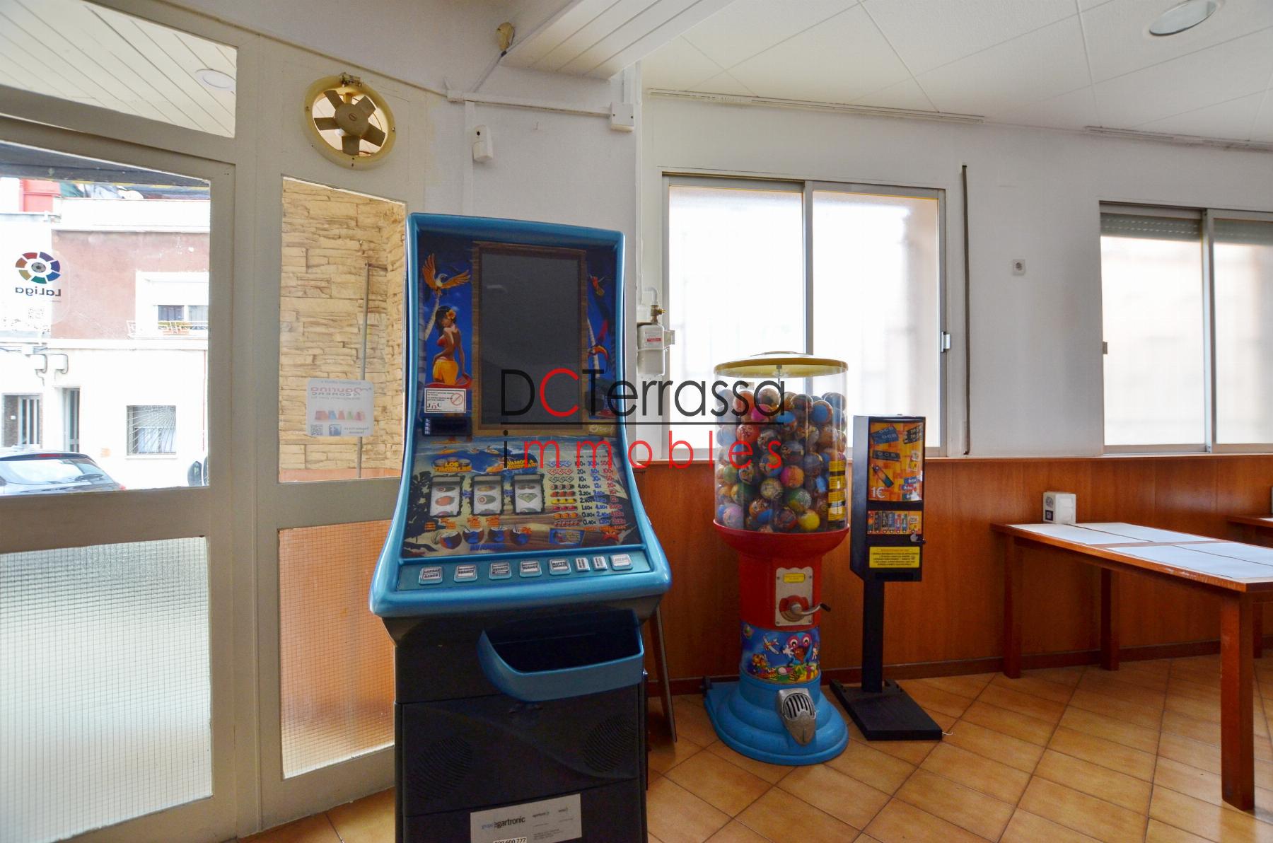 Venda de local comercial a Terrassa