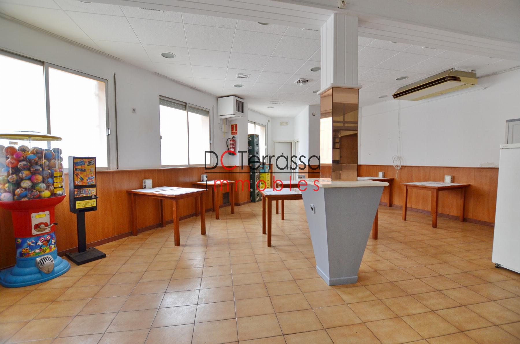 Venda de local comercial a Terrassa