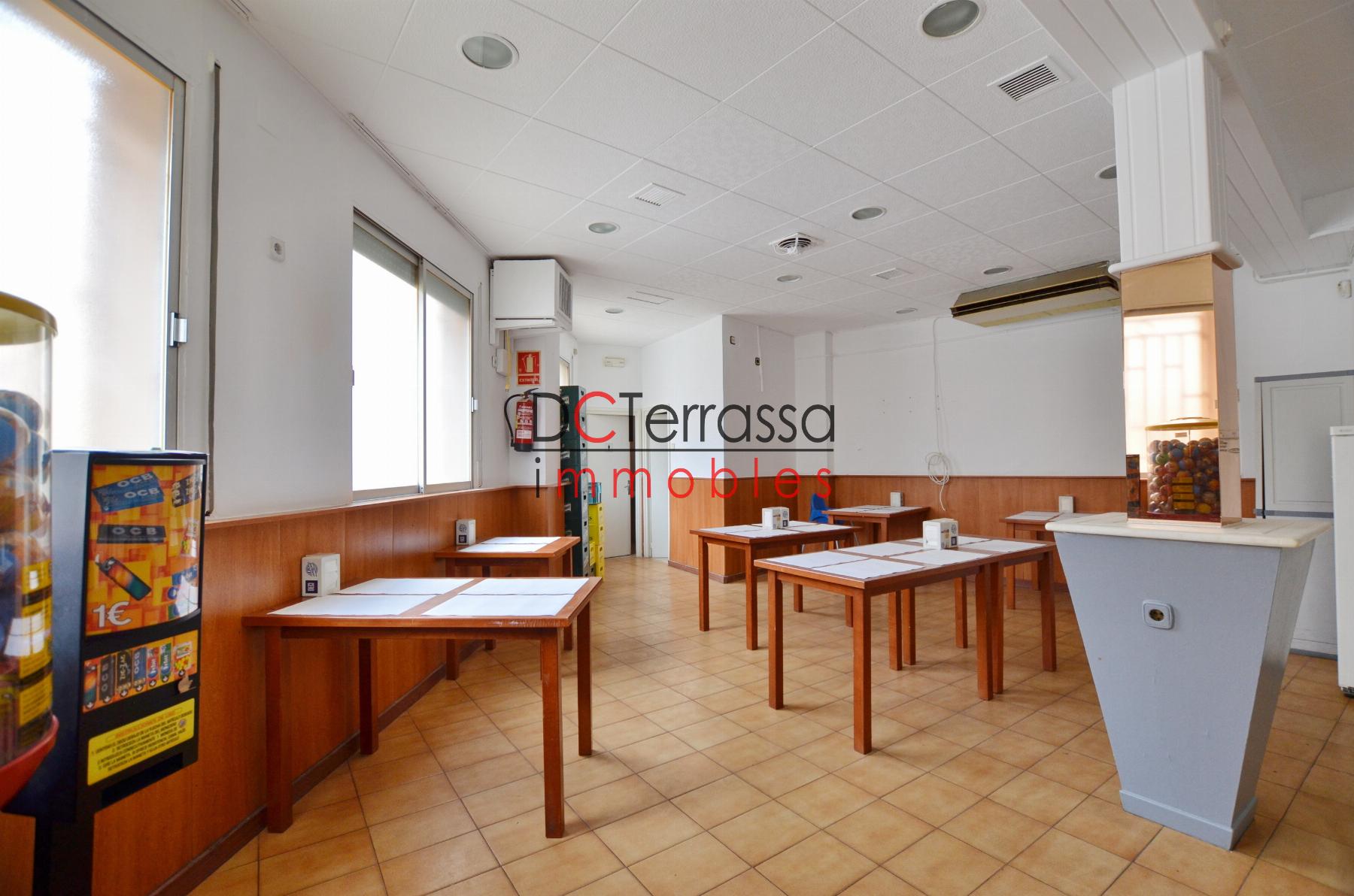 Venda de local comercial a Terrassa