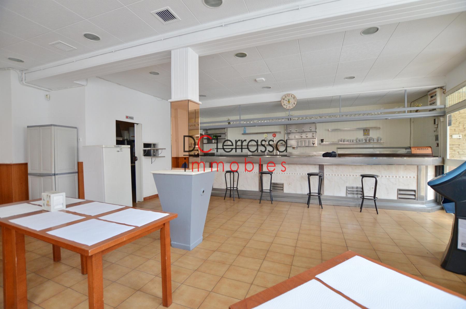 Venda de local comercial a Terrassa