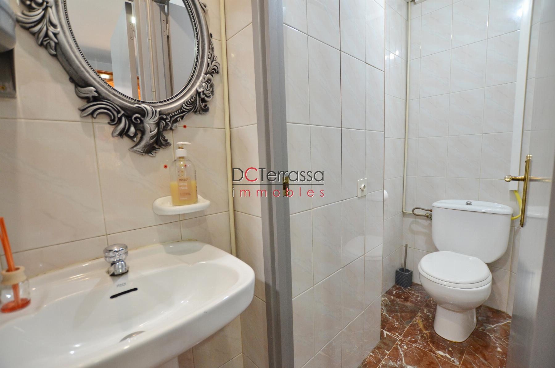 For share of commercial in Terrassa