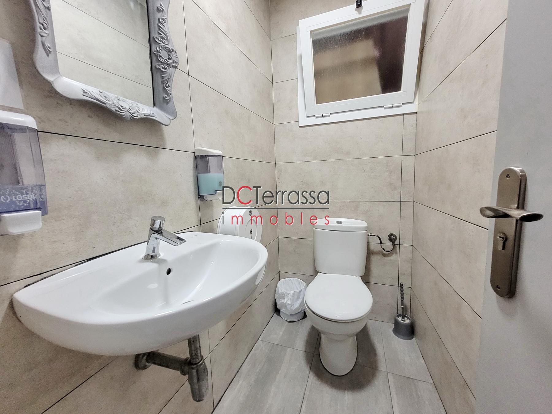 For share of premises in Terrassa