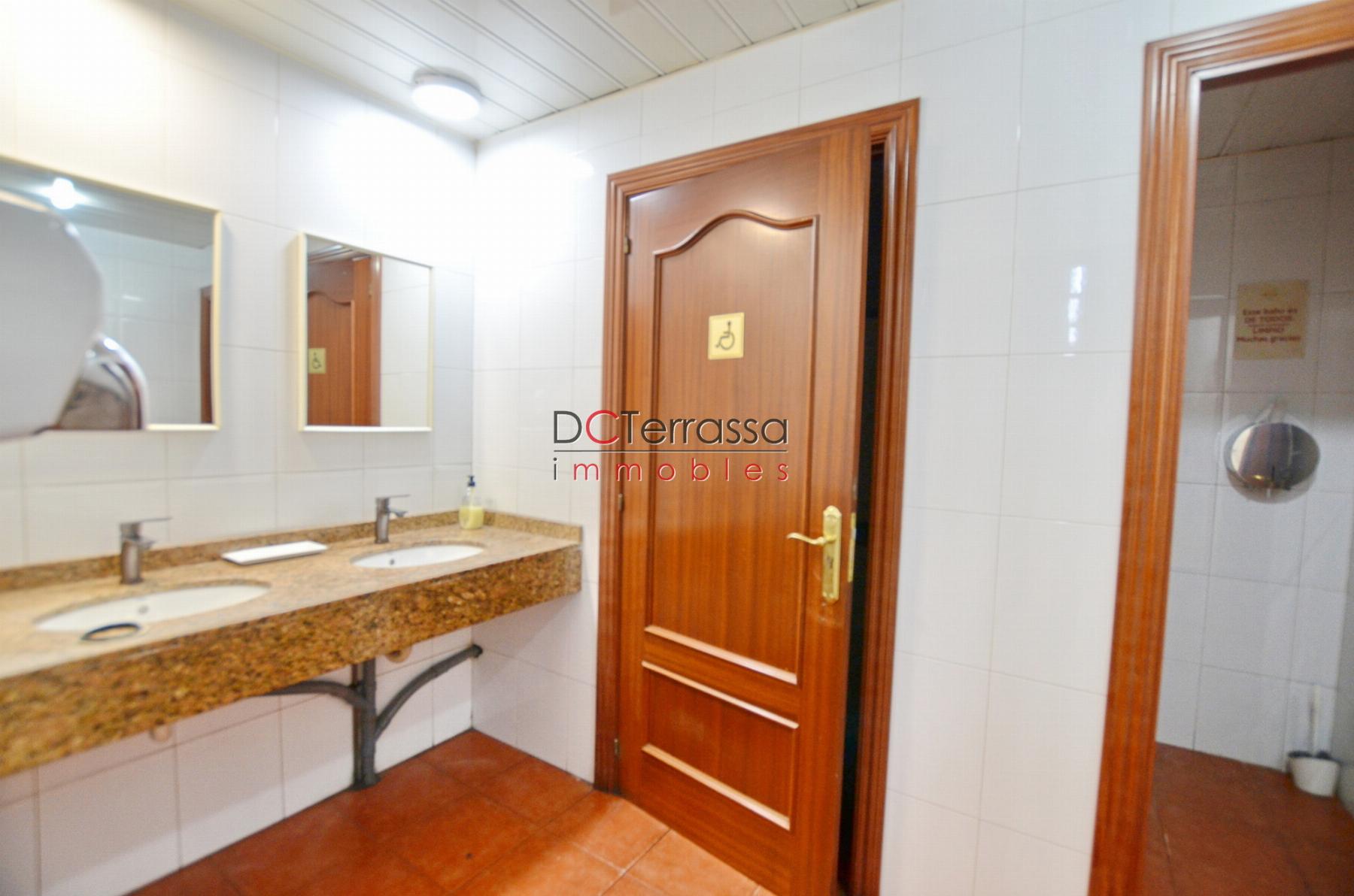 For share of commercial in Terrassa