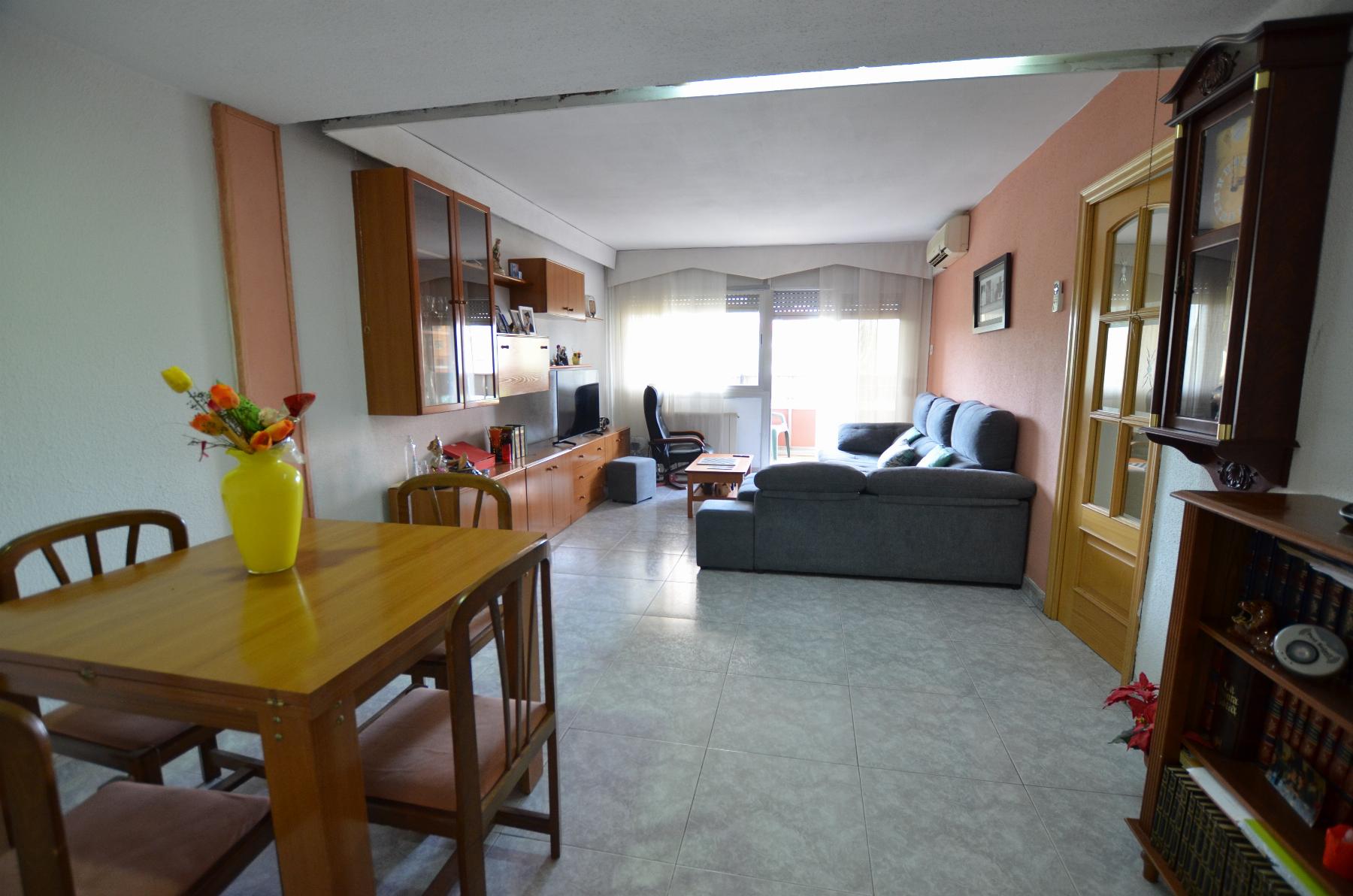For sale of flat in Terrassa
