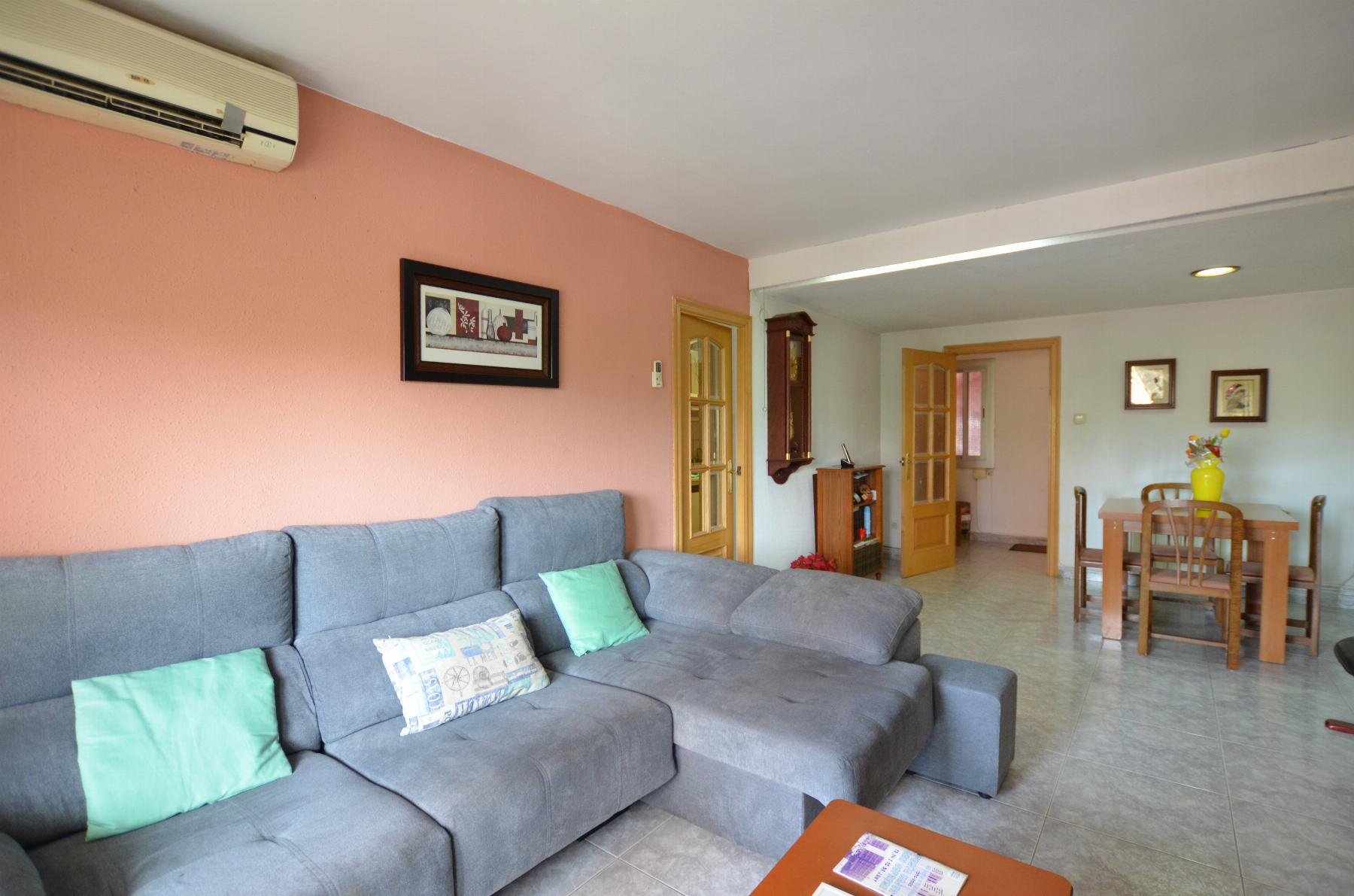 For sale of flat in Terrassa