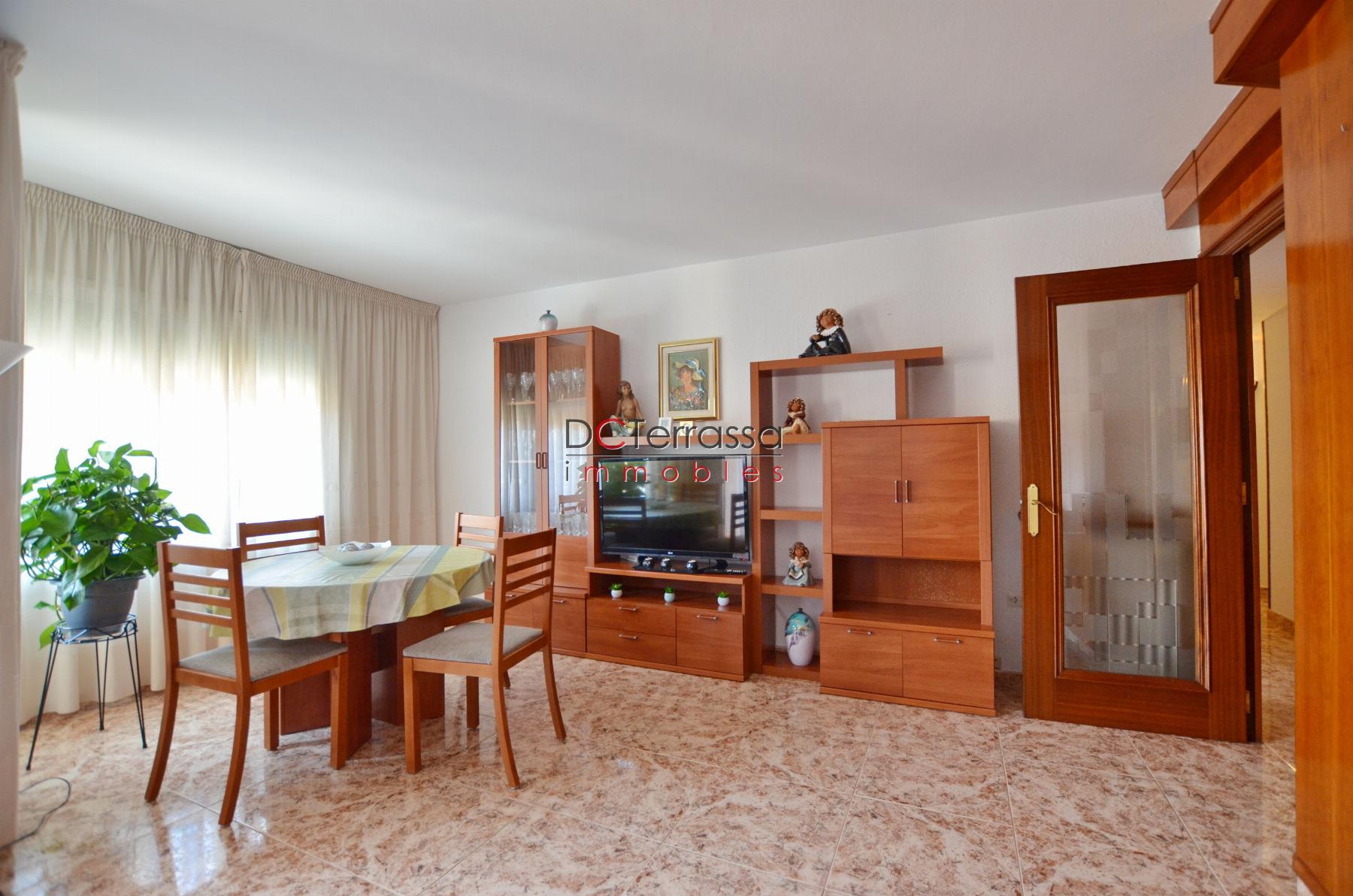 For sale of flat in Terrassa