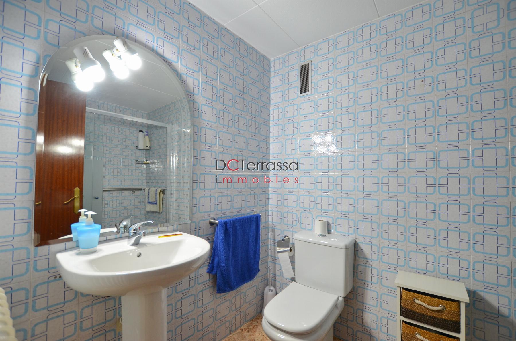 For sale of flat in Terrassa