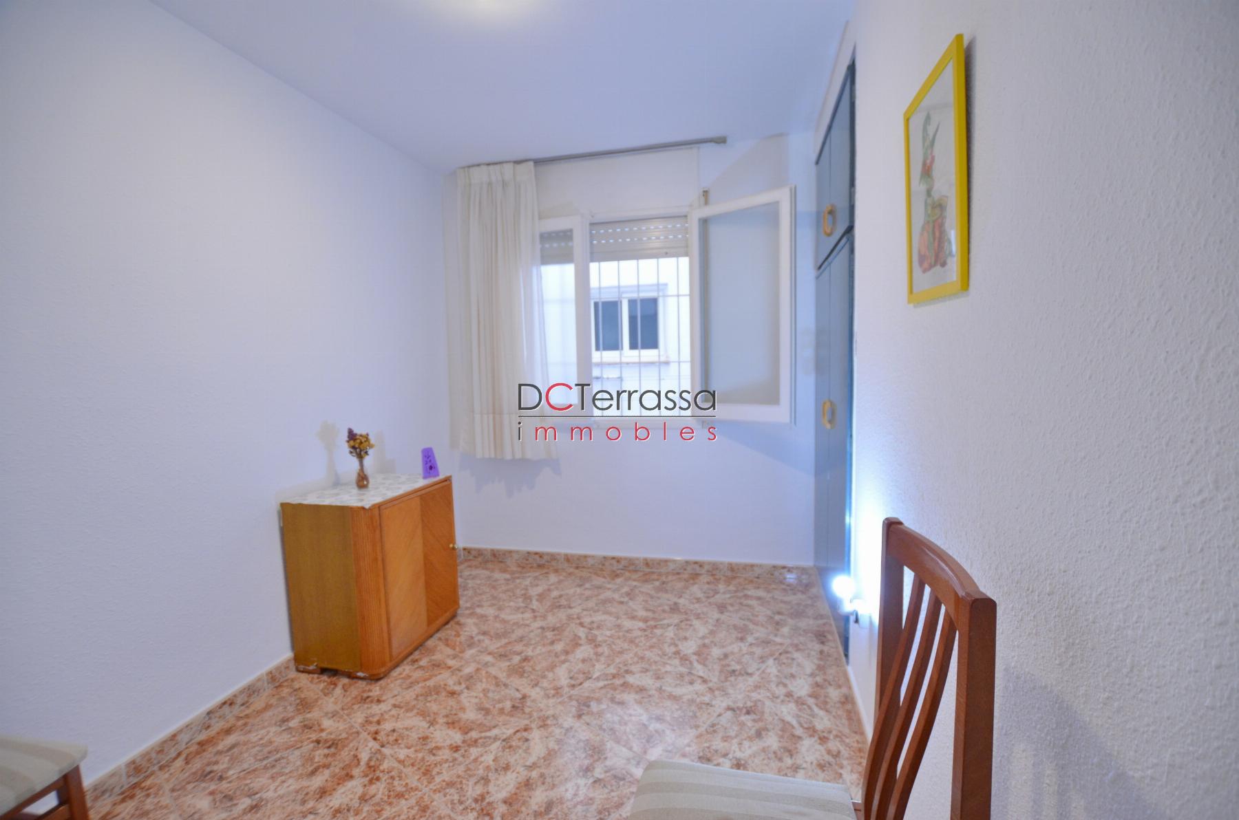 For sale of flat in Terrassa