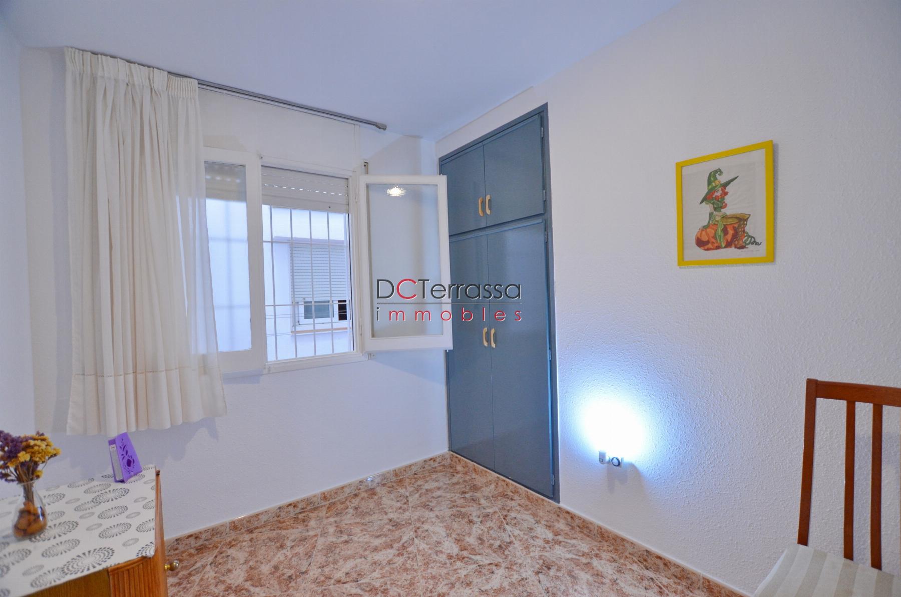 For sale of flat in Terrassa