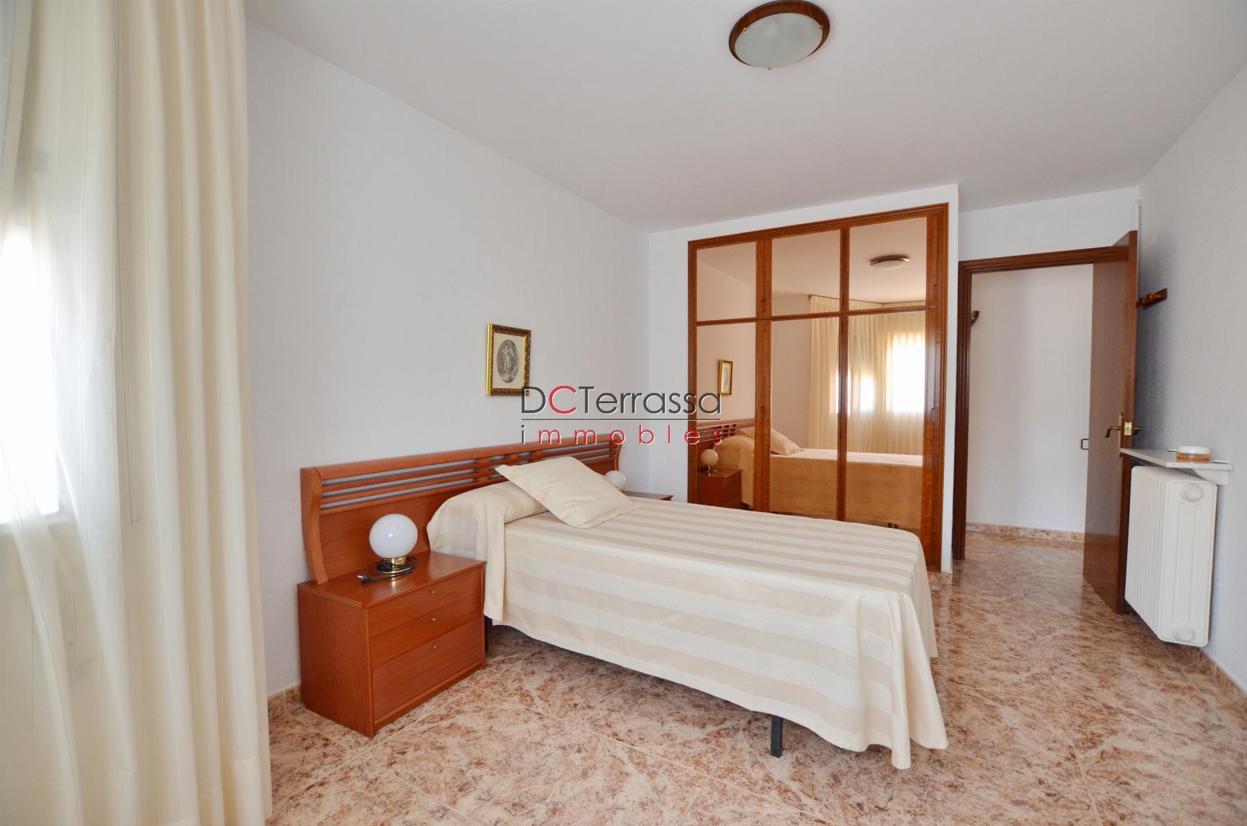 For sale of flat in Terrassa