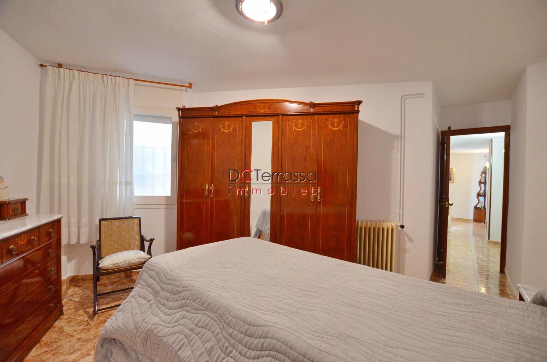 For sale of flat in Terrassa