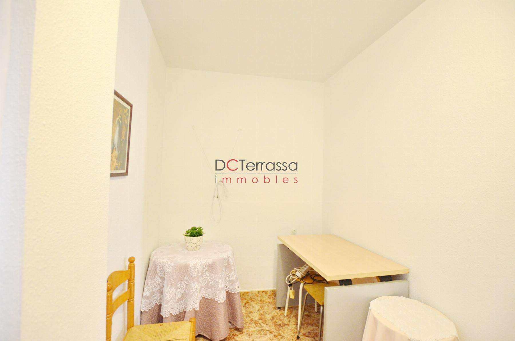 For sale of flat in Terrassa
