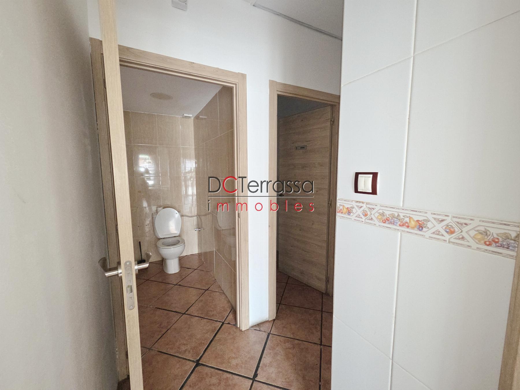 For share of commercial in Terrassa