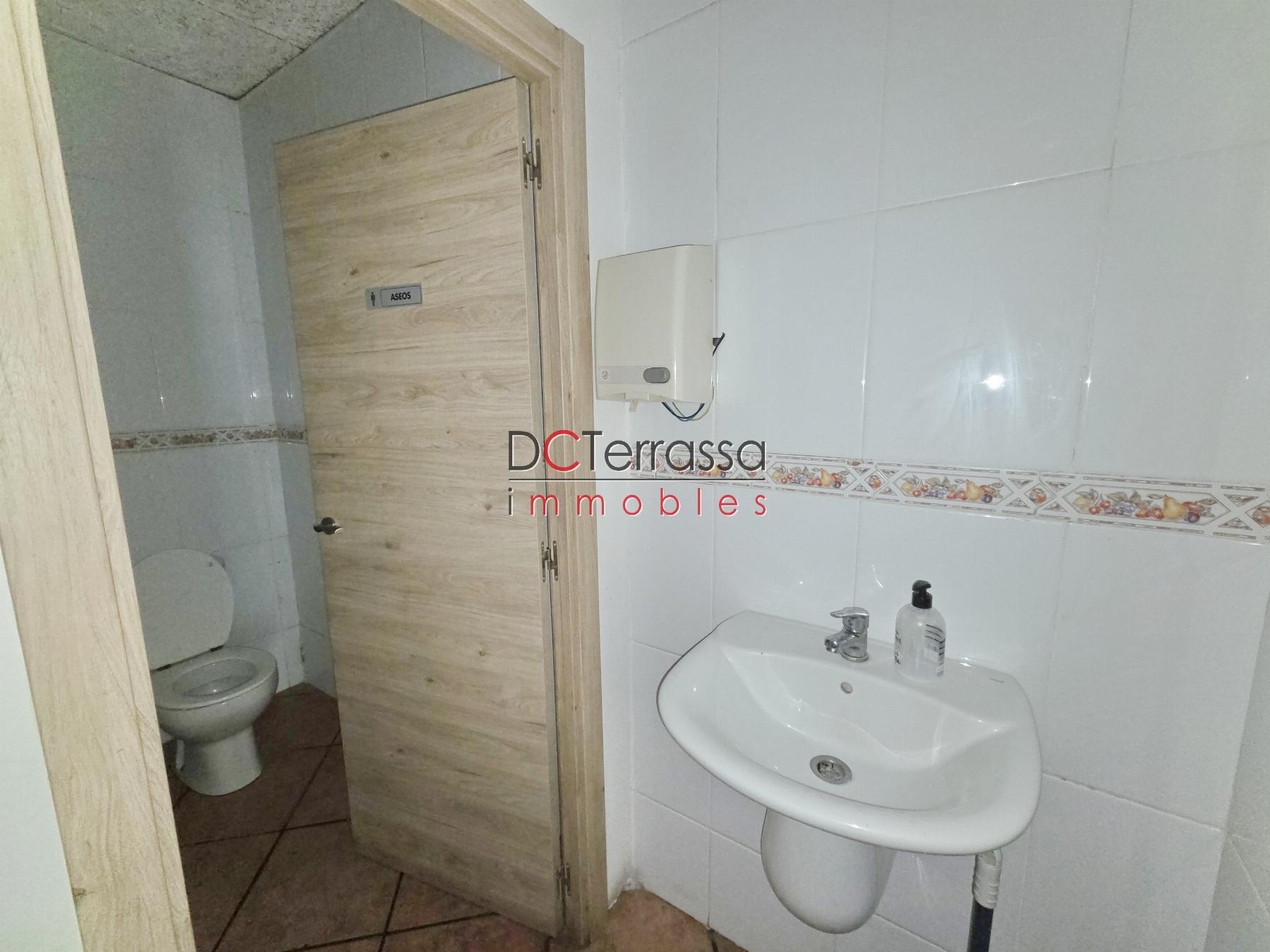 For share of commercial in Terrassa