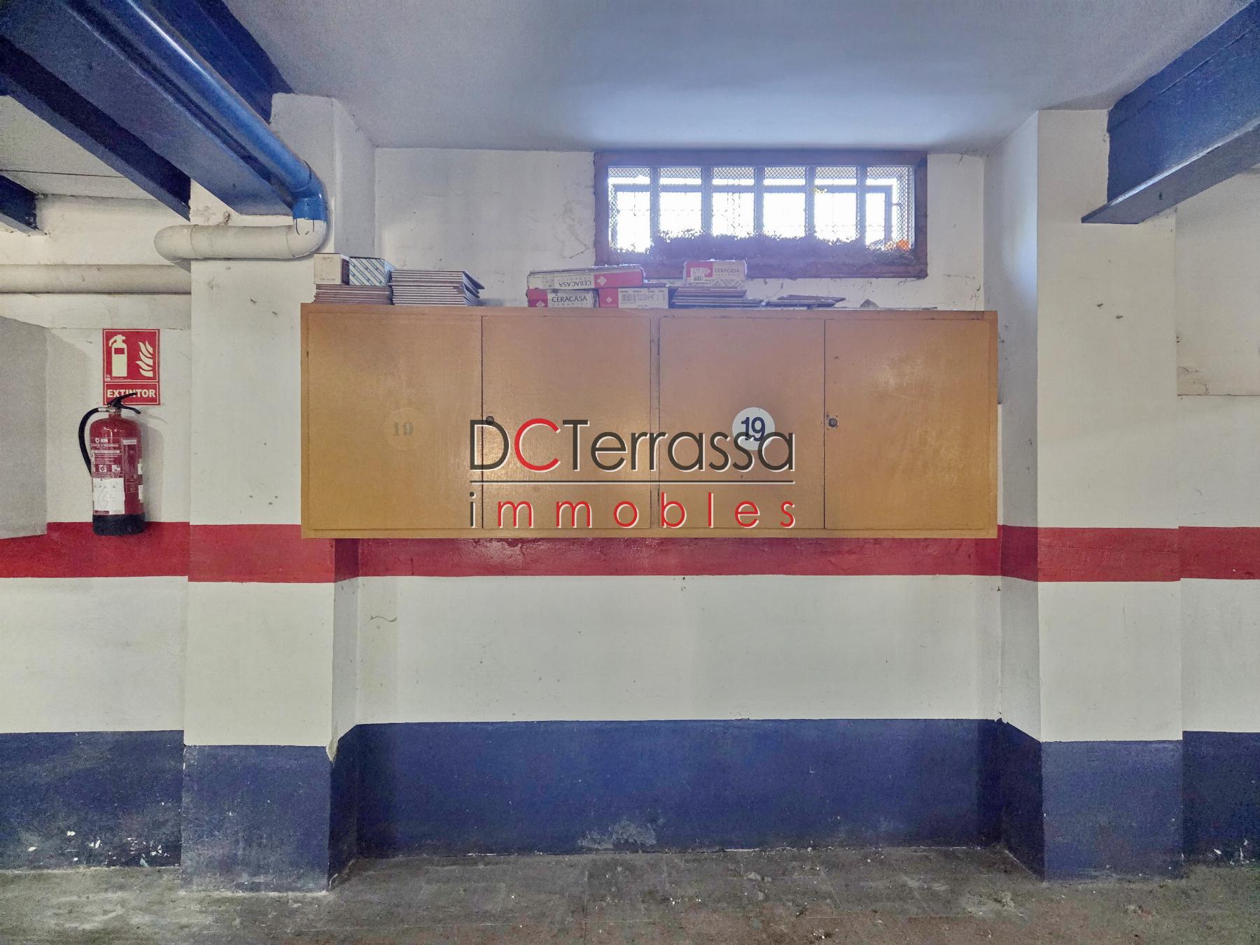 For sale of garage in Terrassa