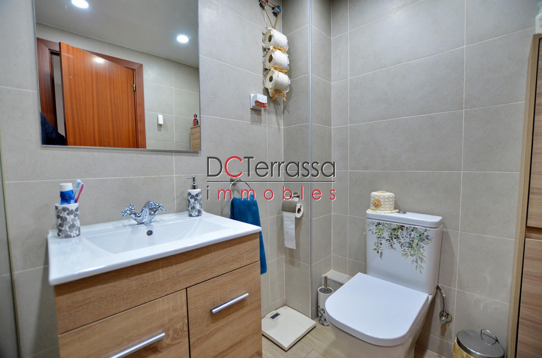 For sale of flat in Terrassa