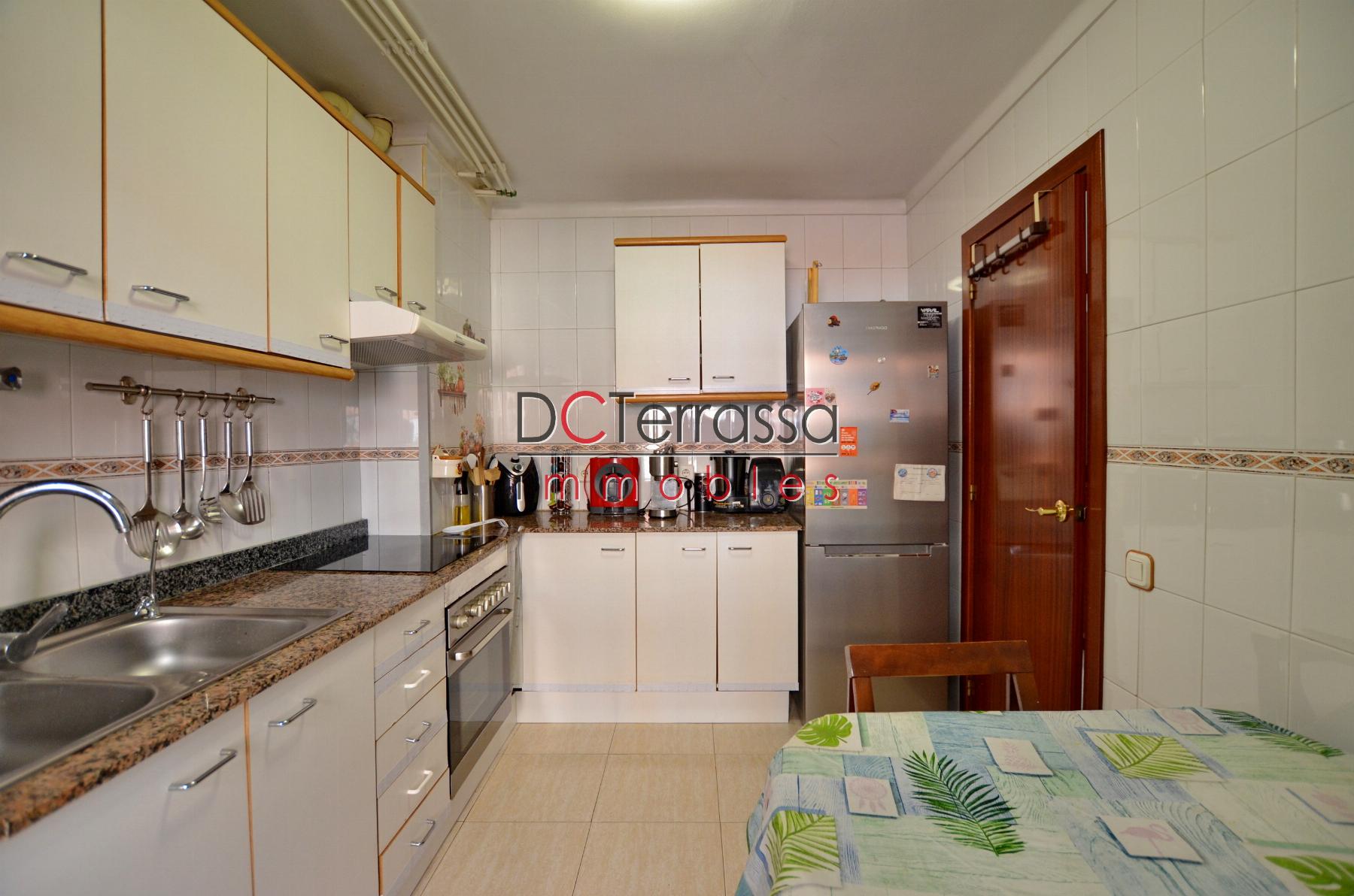 For sale of flat in Terrassa