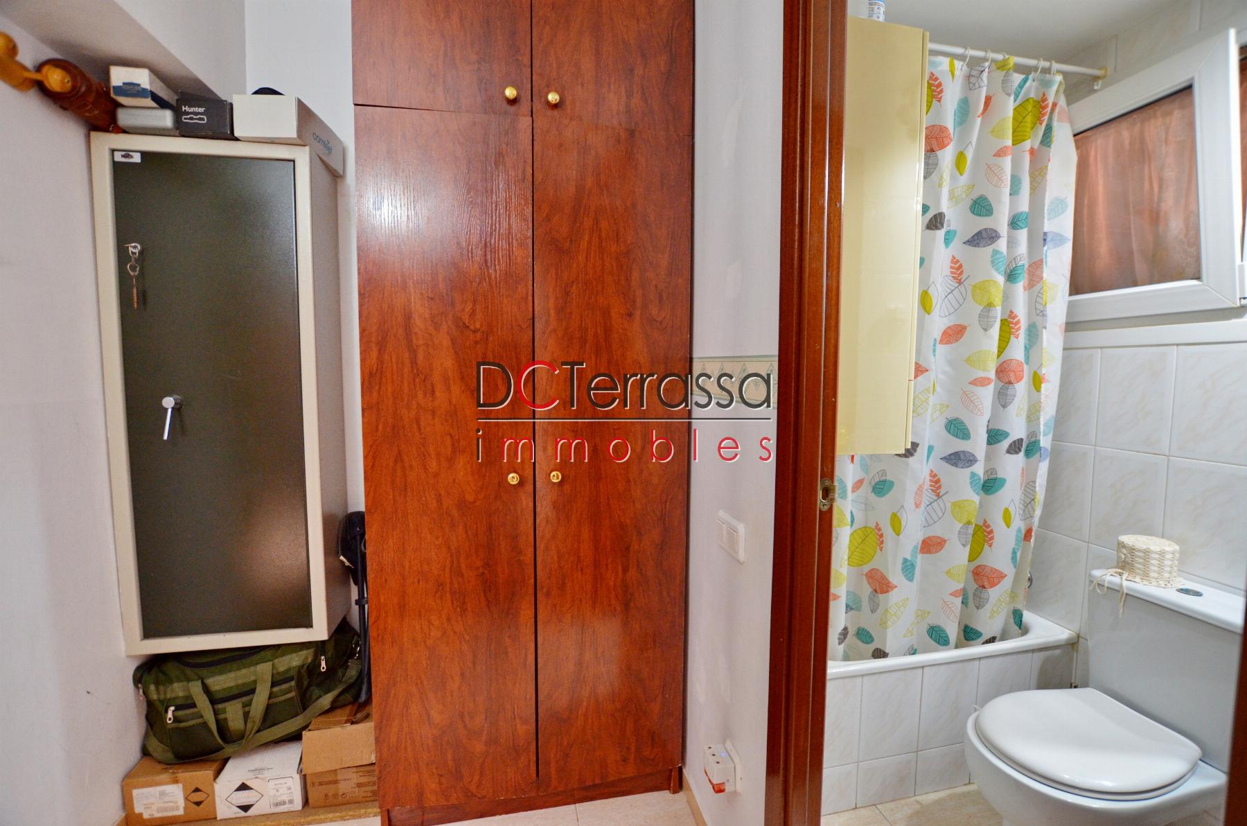 For sale of flat in Terrassa