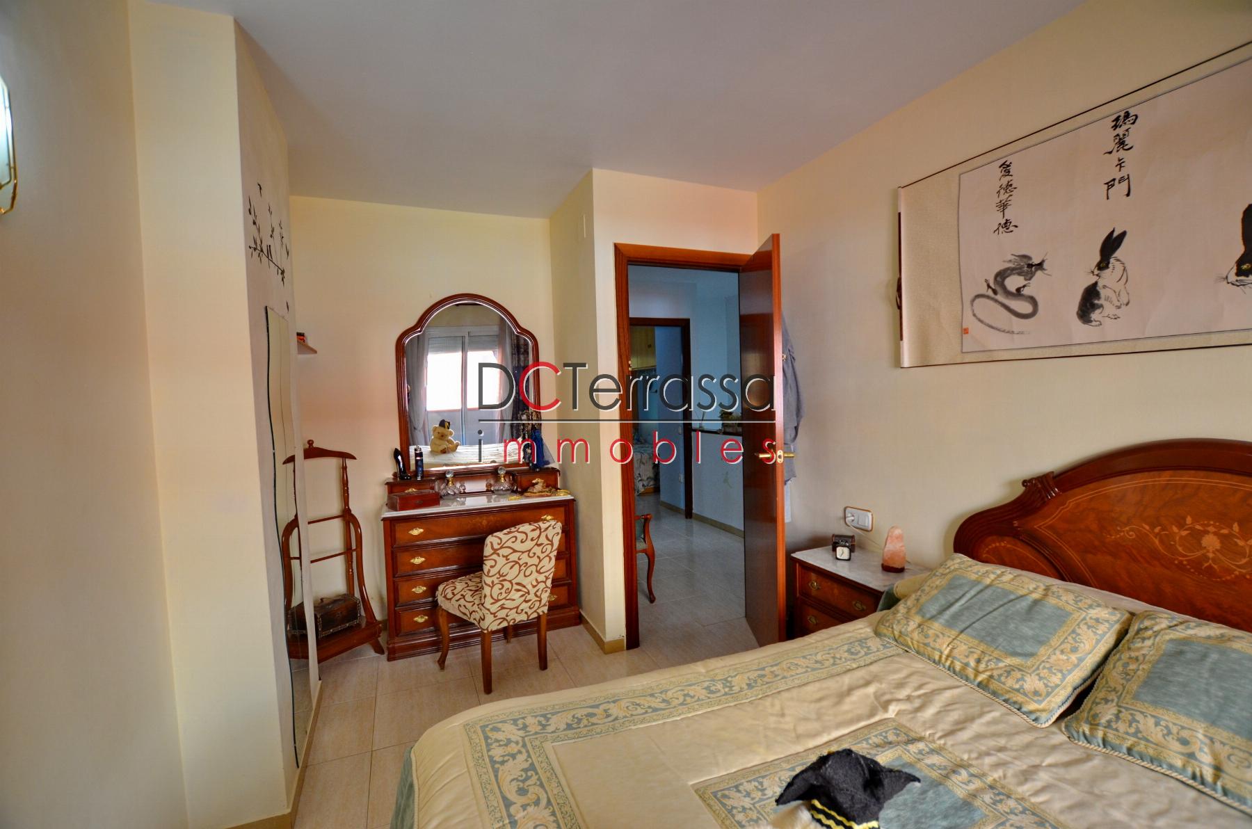 For sale of flat in Terrassa