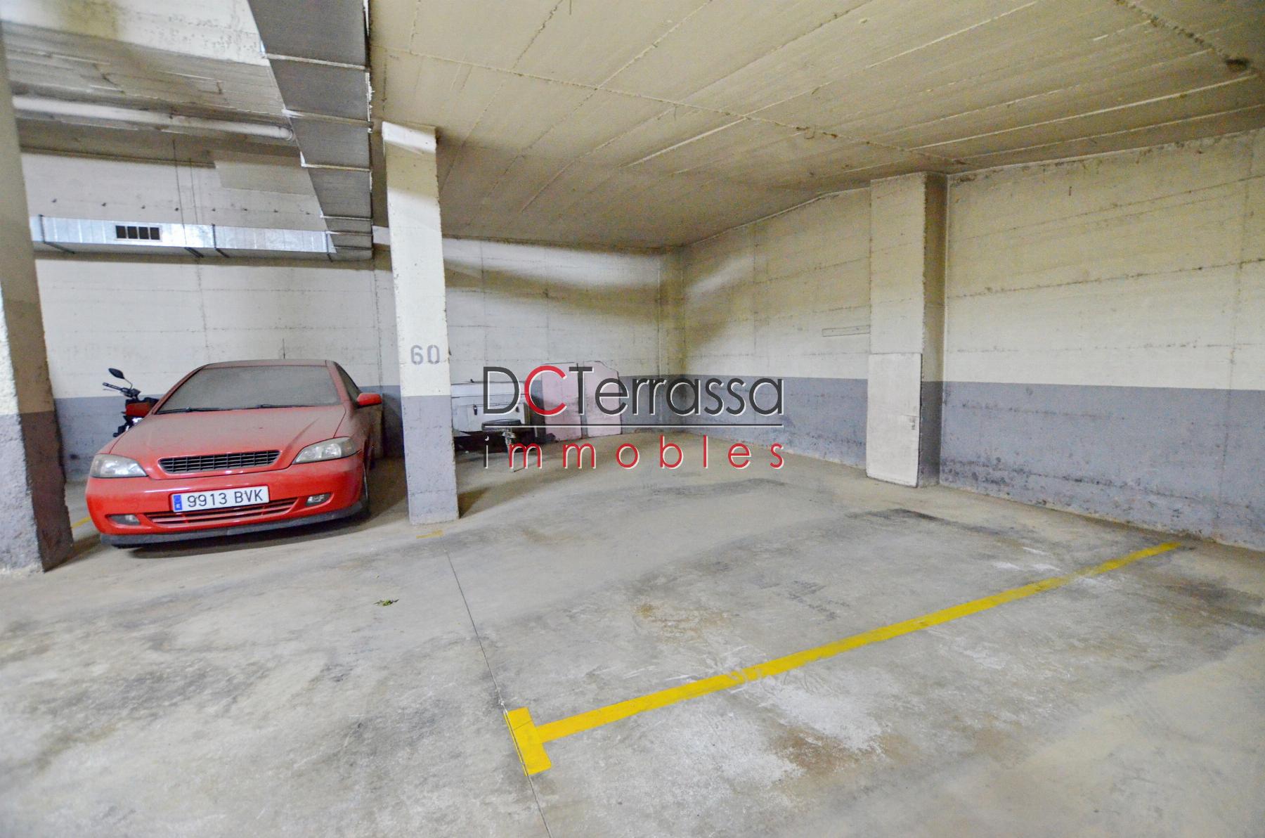 For sale of flat in Terrassa