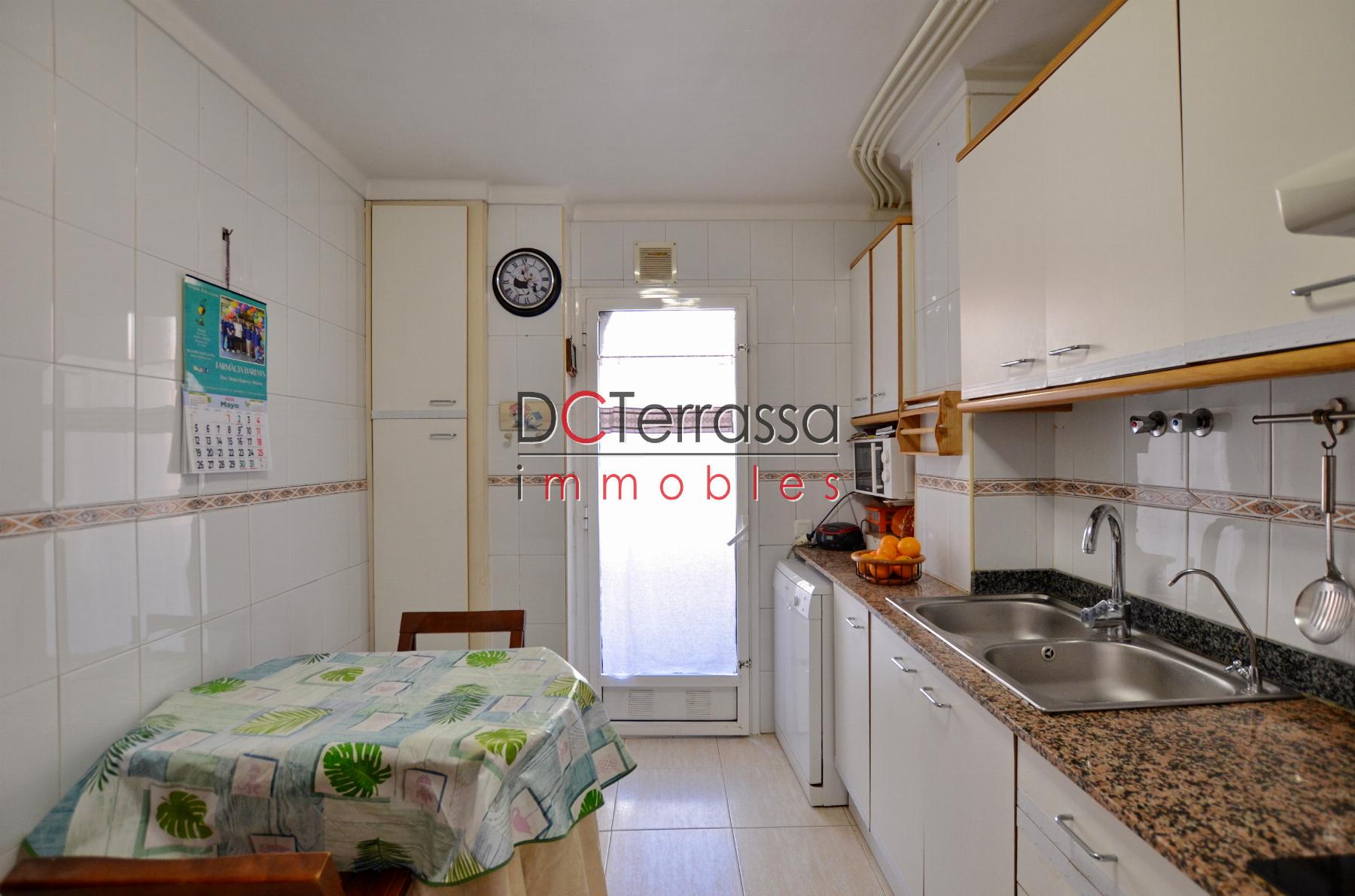 For sale of flat in Terrassa