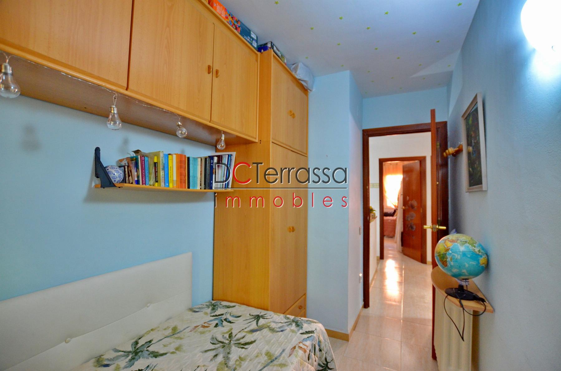 For sale of flat in Terrassa