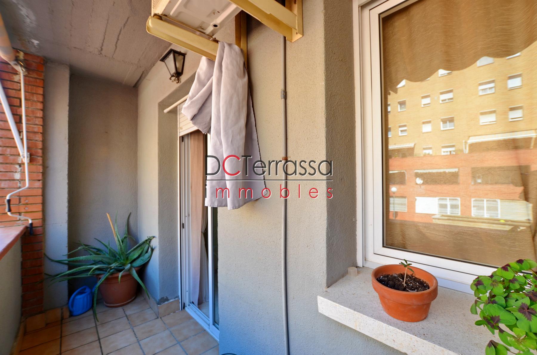 For sale of flat in Terrassa