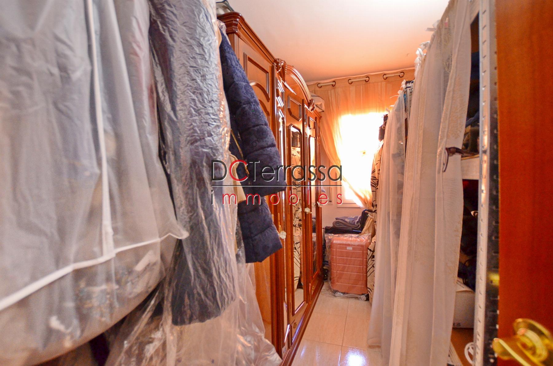 For sale of flat in Terrassa