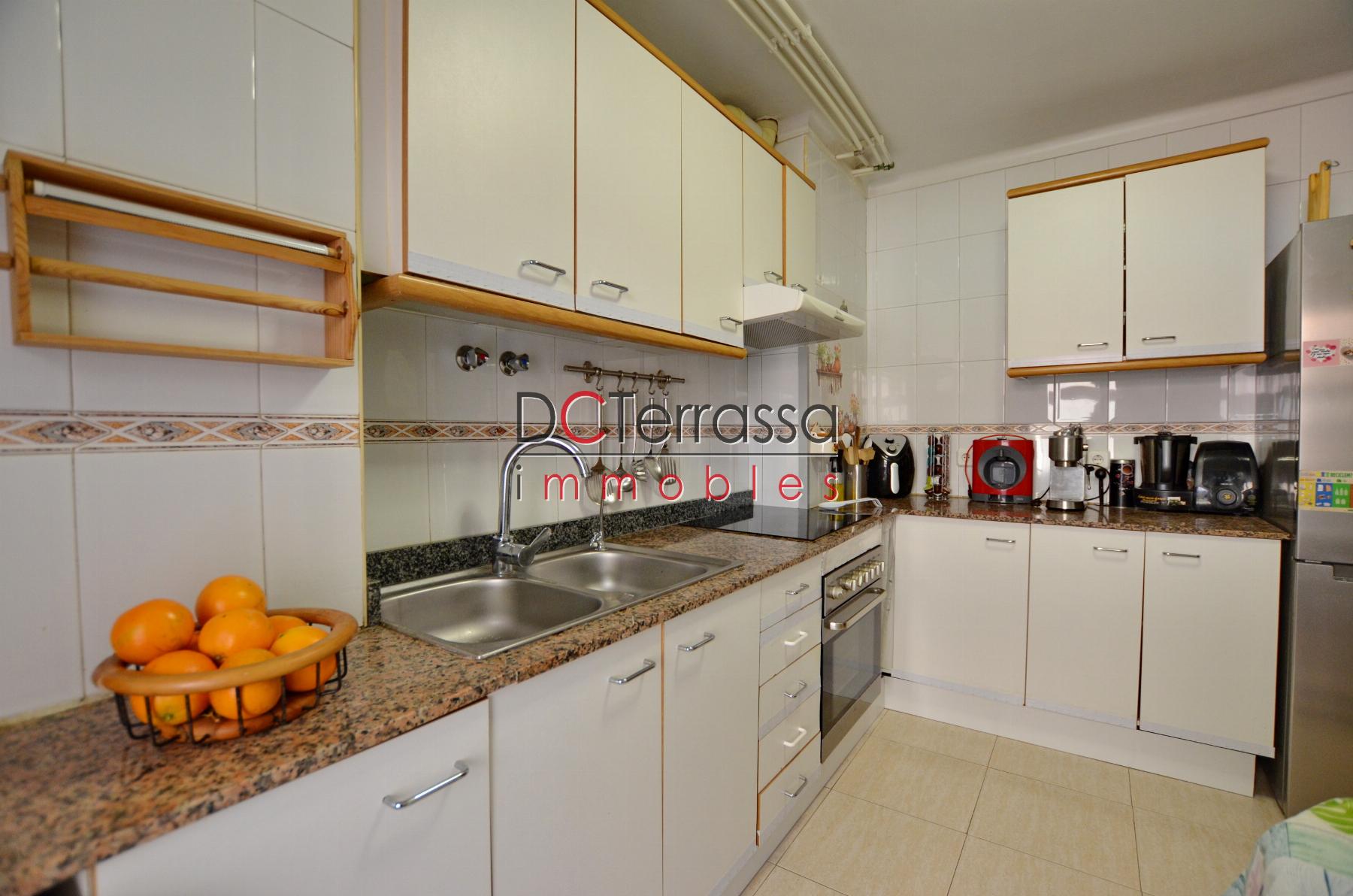 For sale of flat in Terrassa