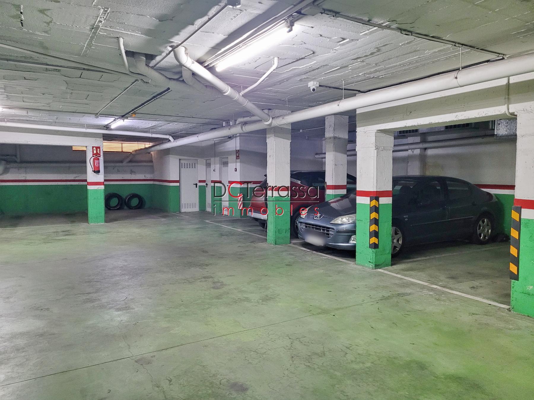 For sale of flat in Terrassa