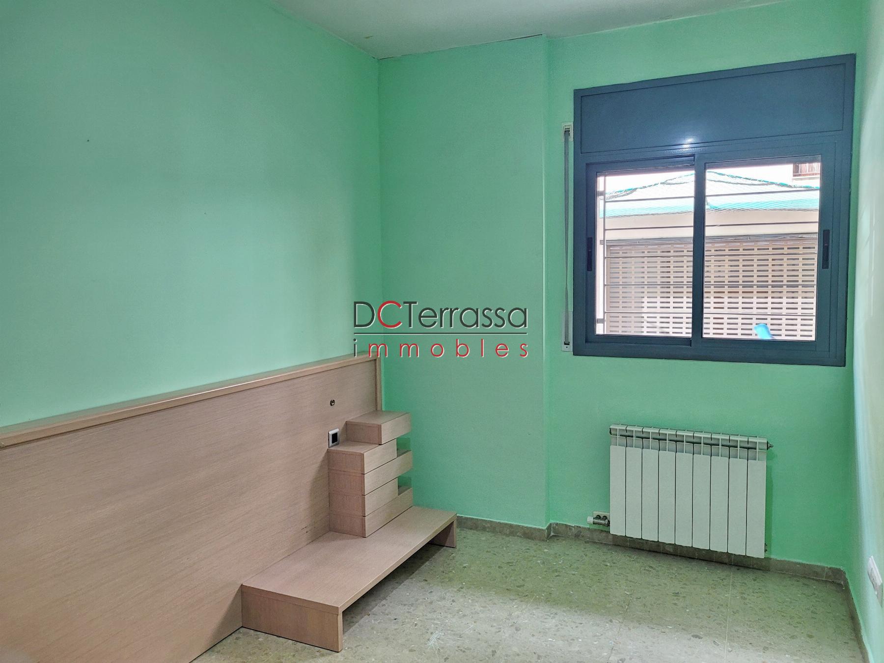 For sale of flat in Terrassa